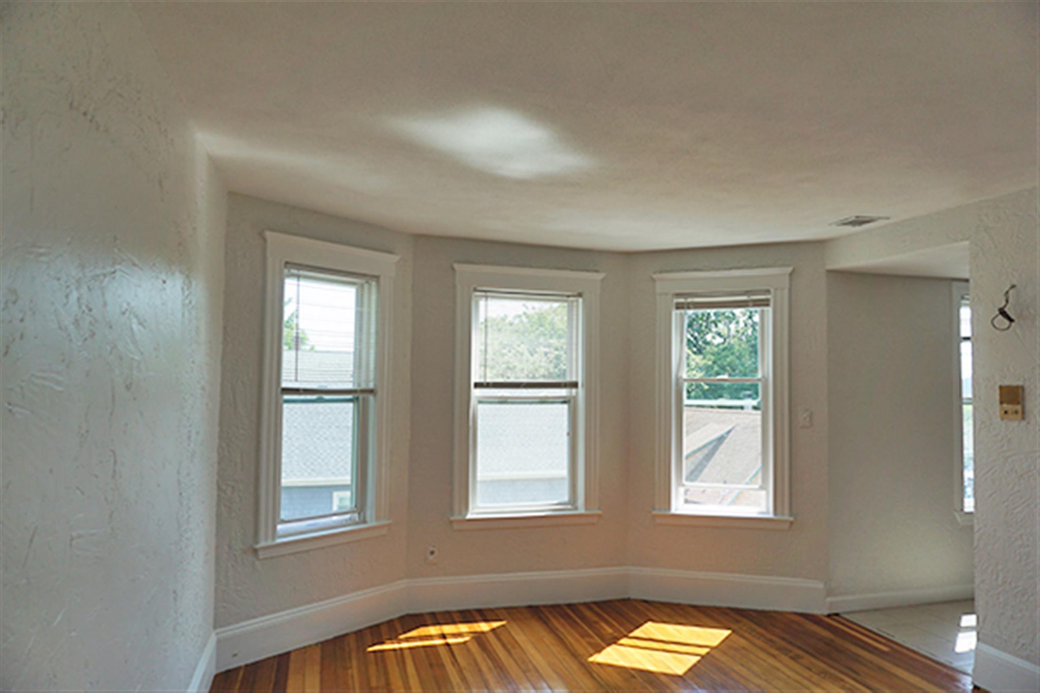 56 Oxford St, Spring Hill