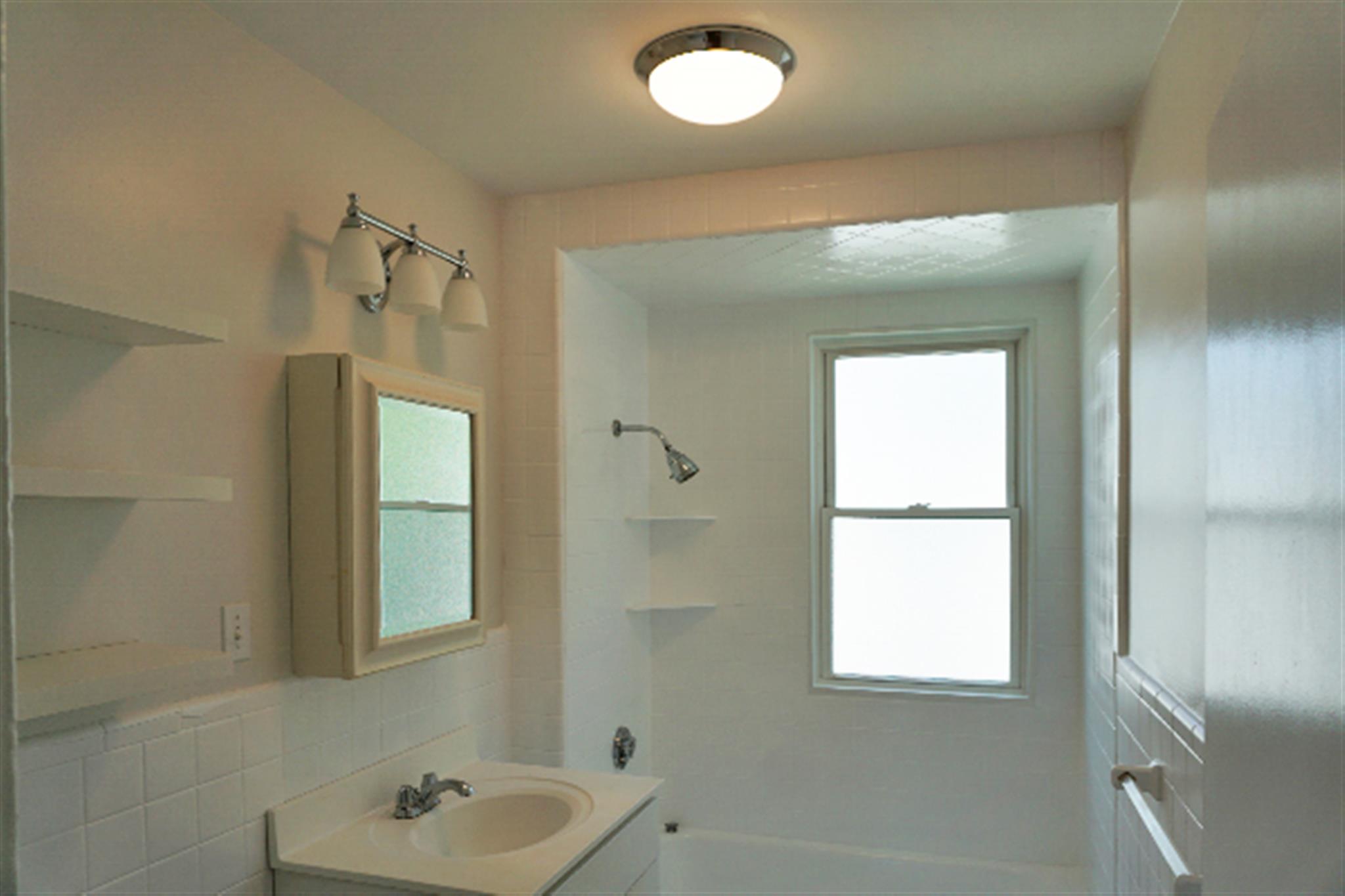 56 Oxford St, Spring Hill