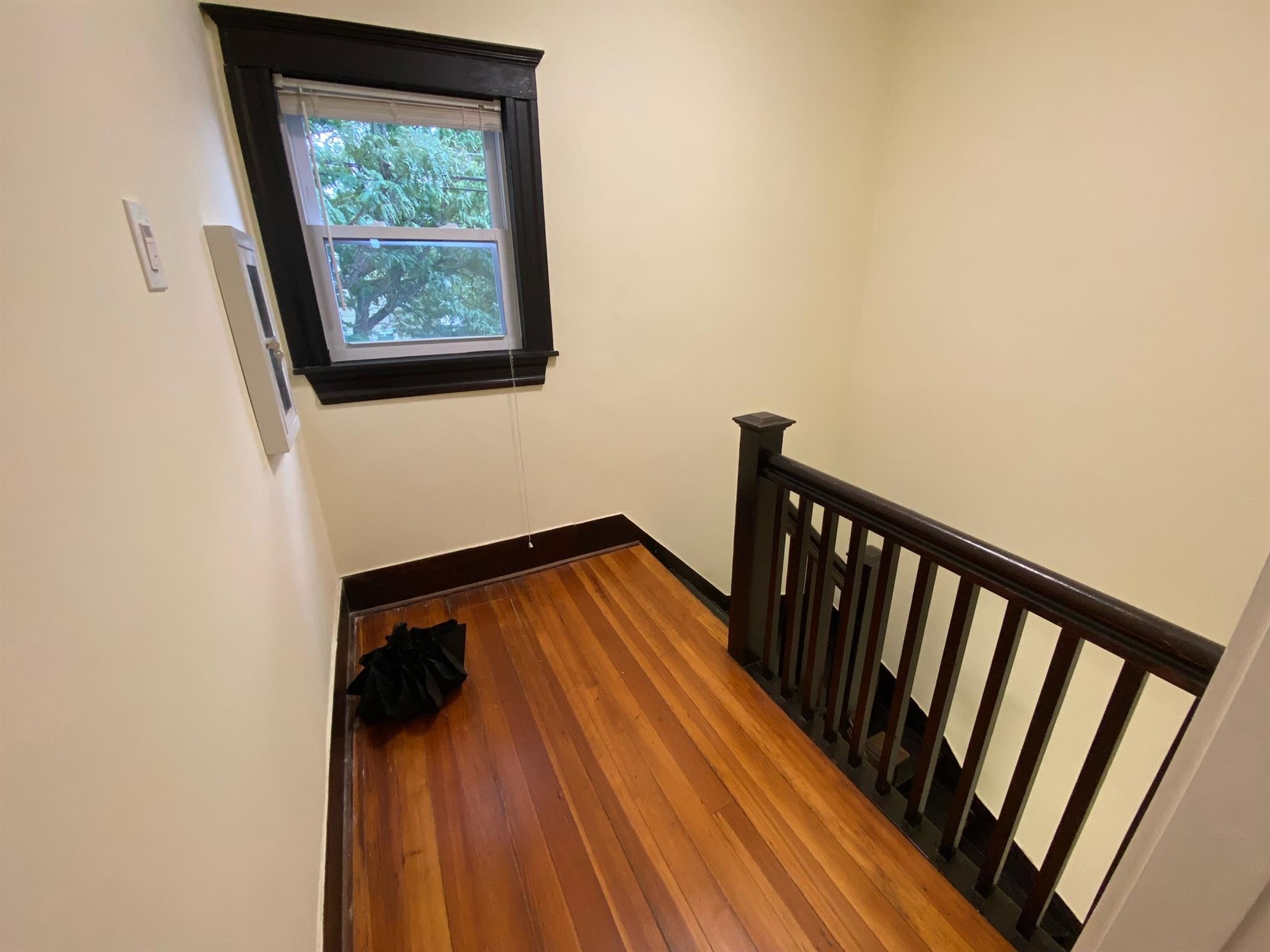 65 Conwell Ave, Davis Square