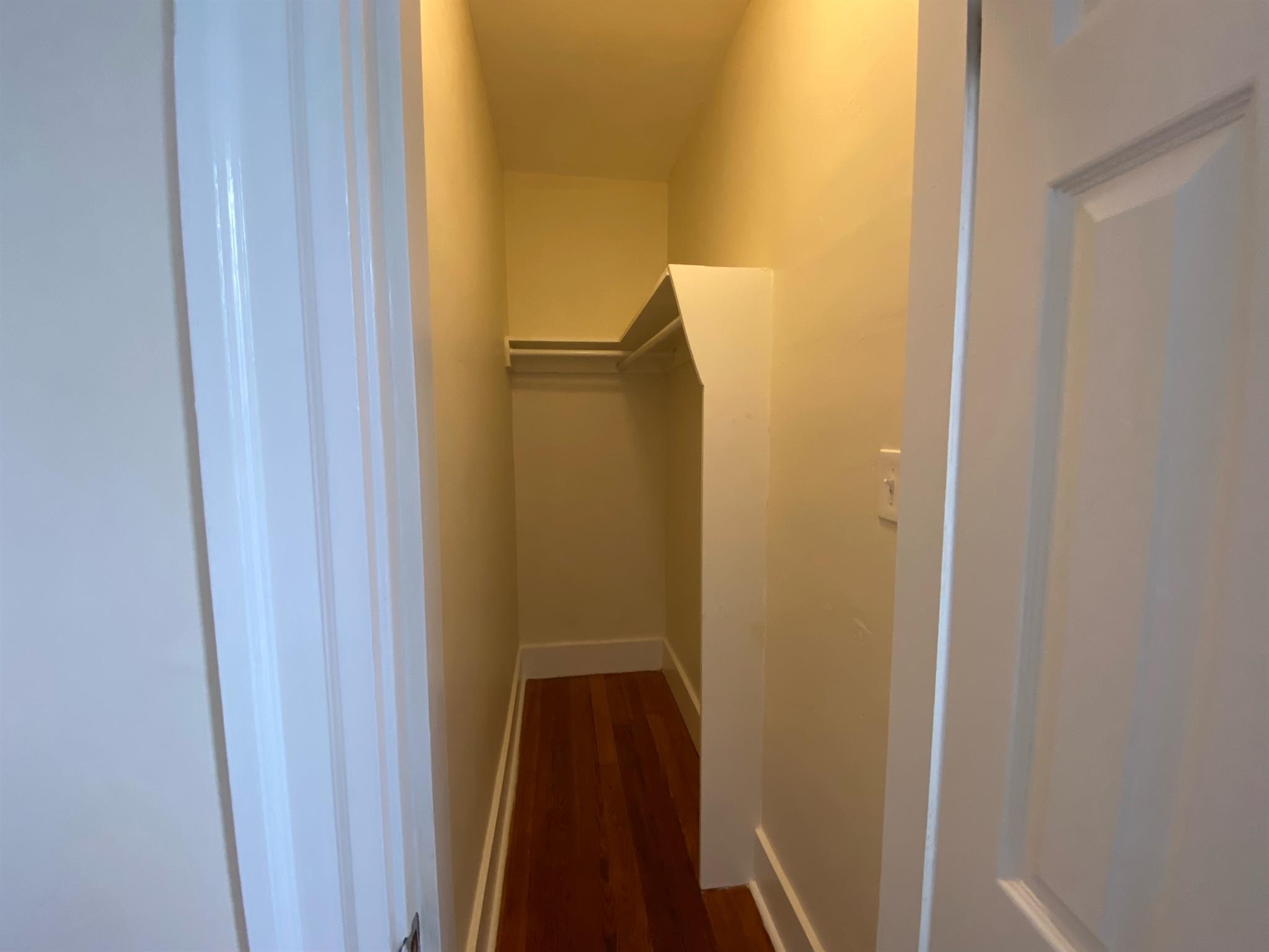 65 Conwell Ave, Davis Square