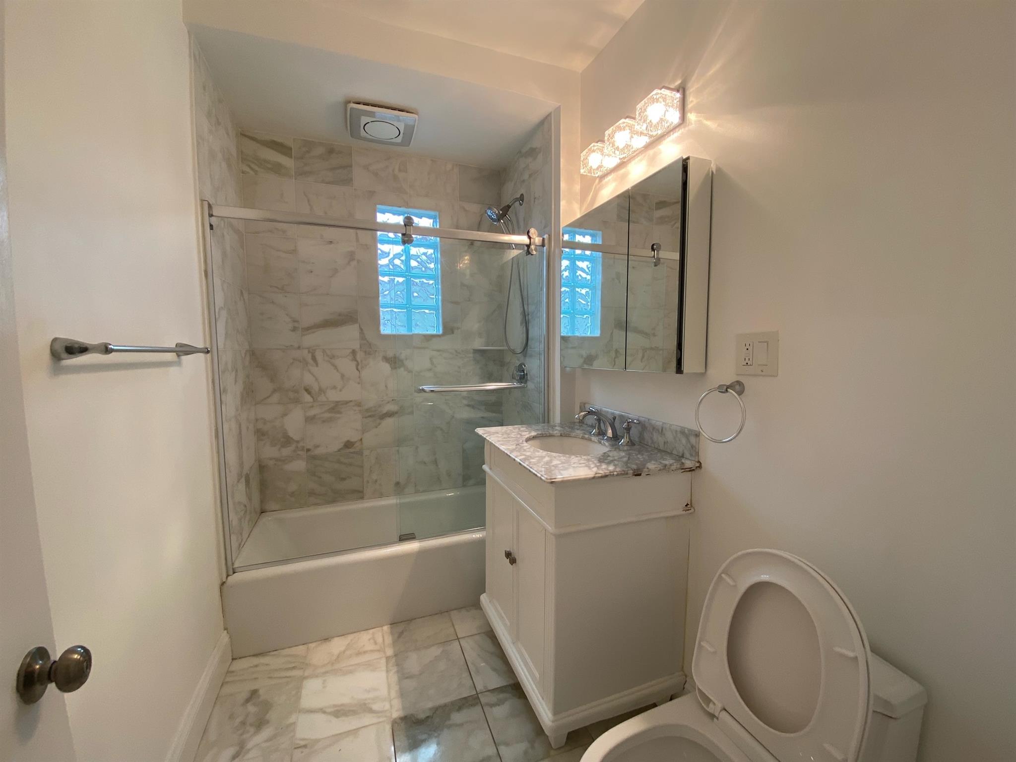 65 Conwell Ave, Teele Square