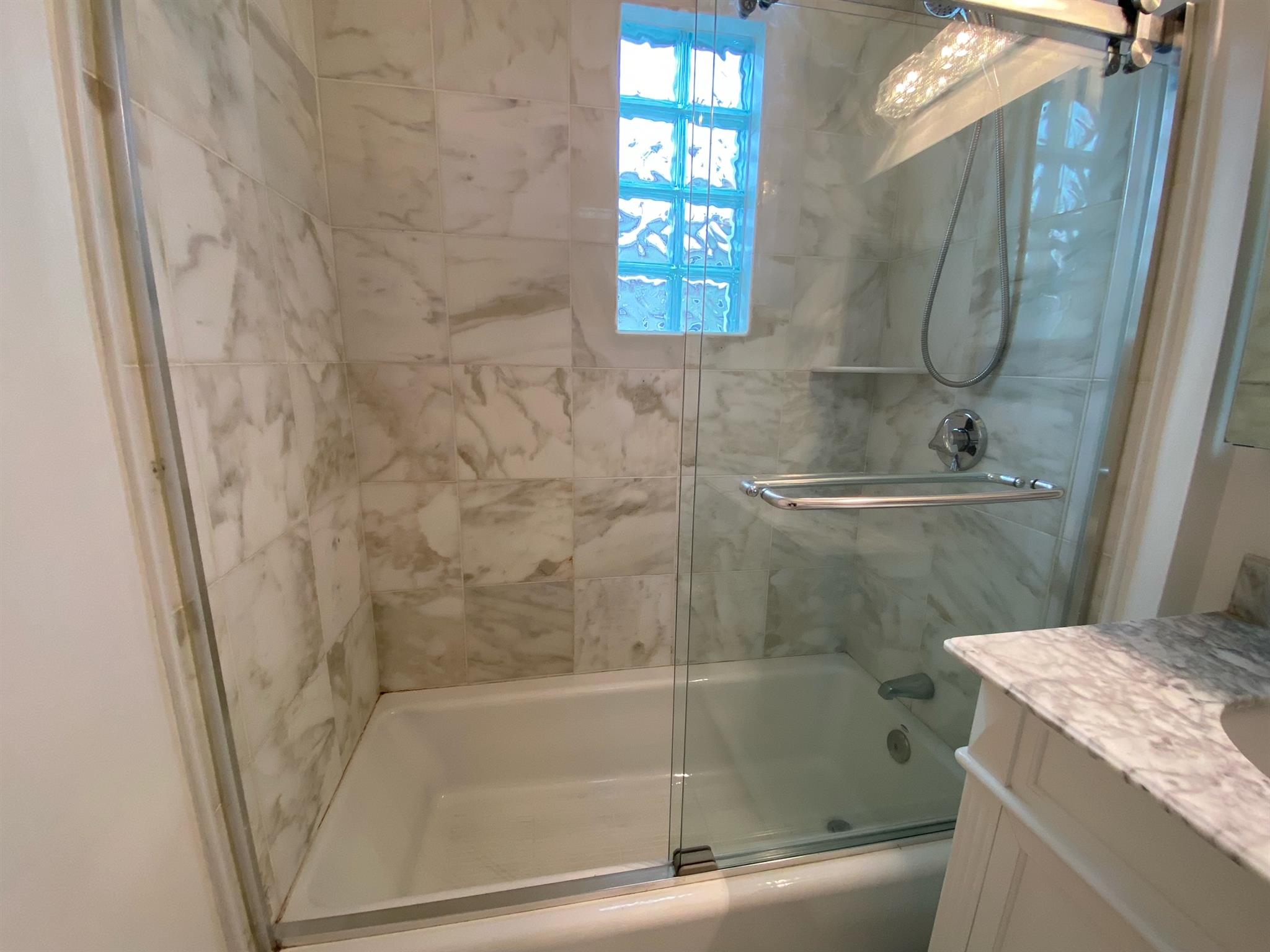 65 Conwell Ave, Davis Square