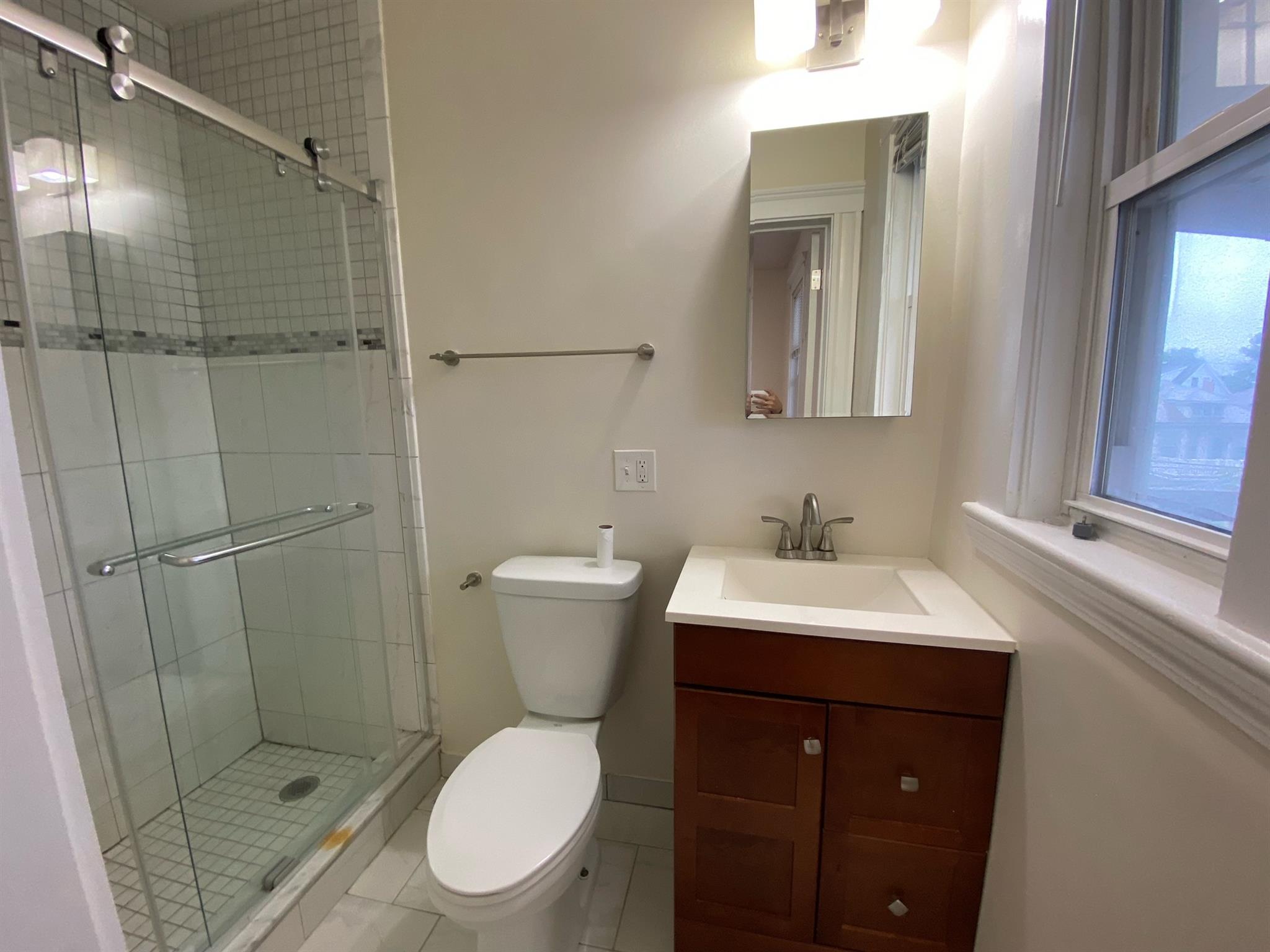 65 Conwell Ave, Davis Square