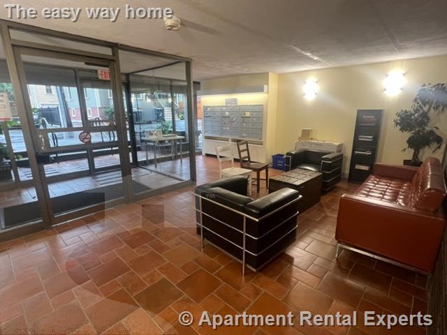 4 Trowbridge, Harvard Square