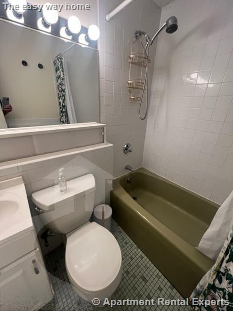 4 Trowbridge, Harvard Square