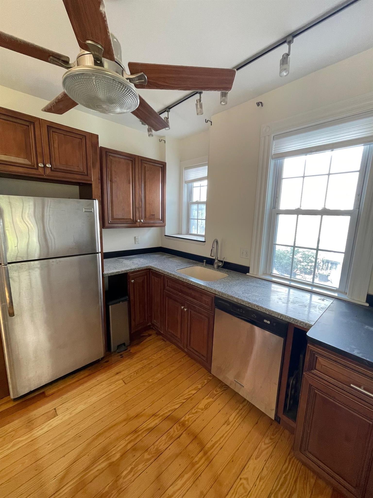 83 Dexter St, Malden