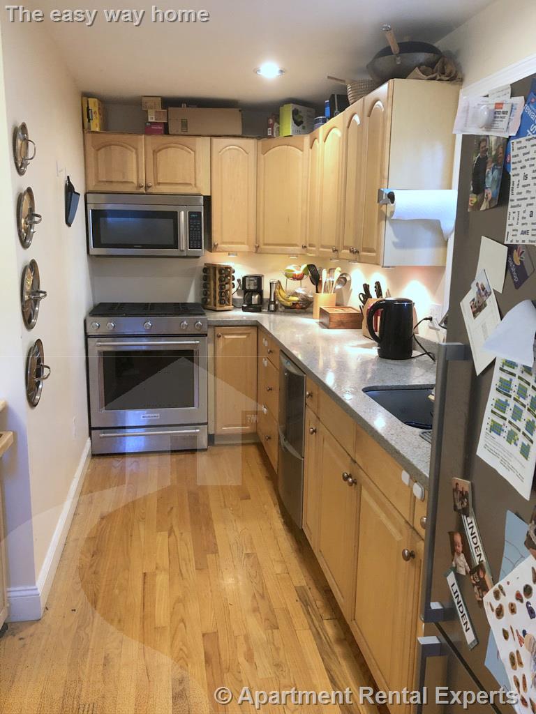 44 Monument, Medford