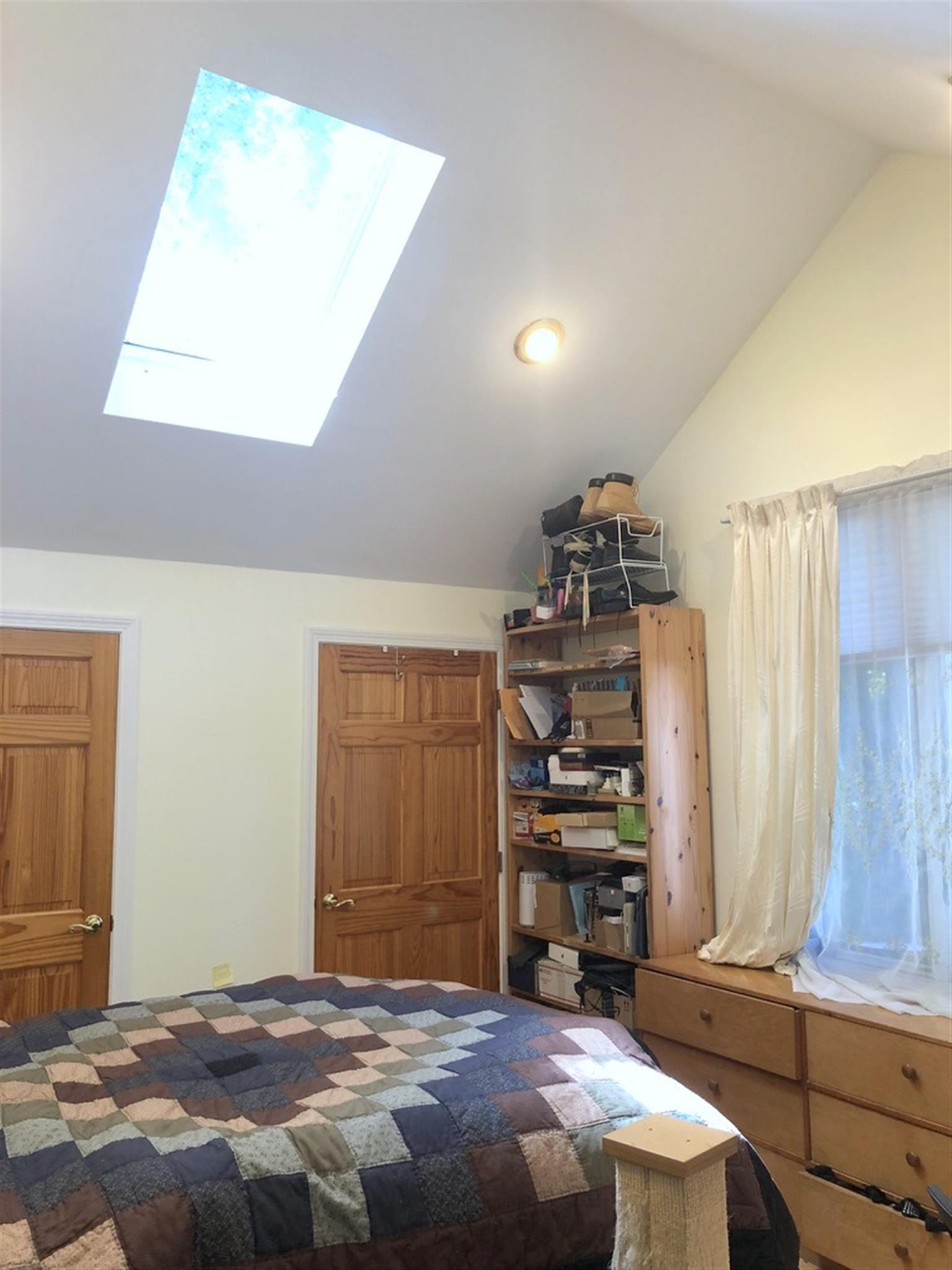 44 Monument St, Medford