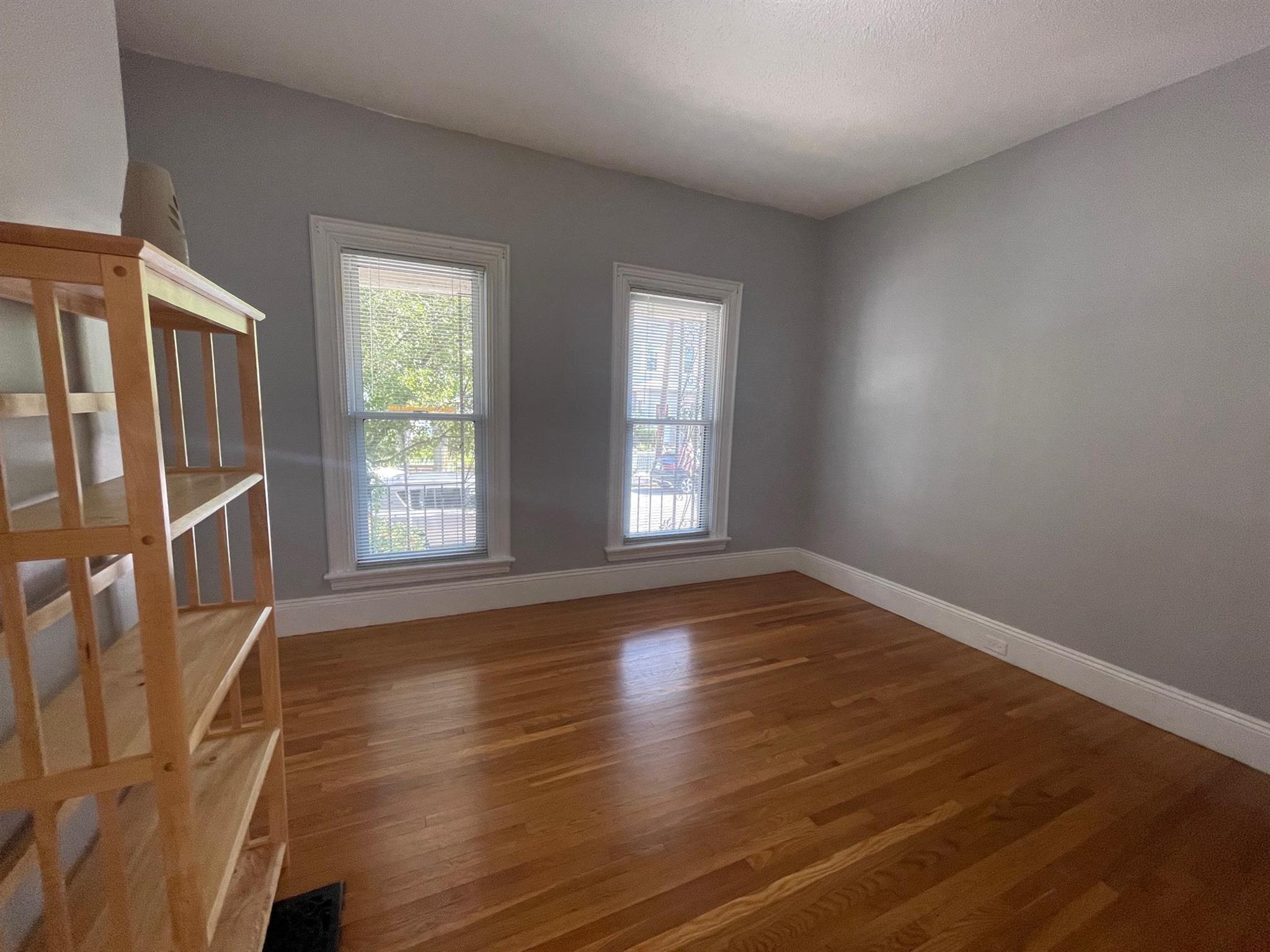 30 Irving St, Davis Square