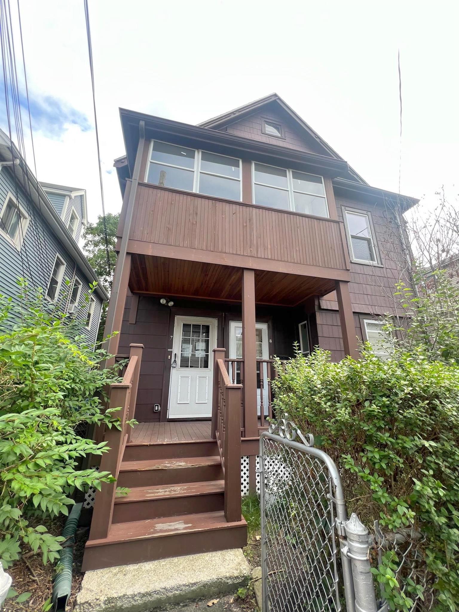 7 Stanford Ter, Porter Square