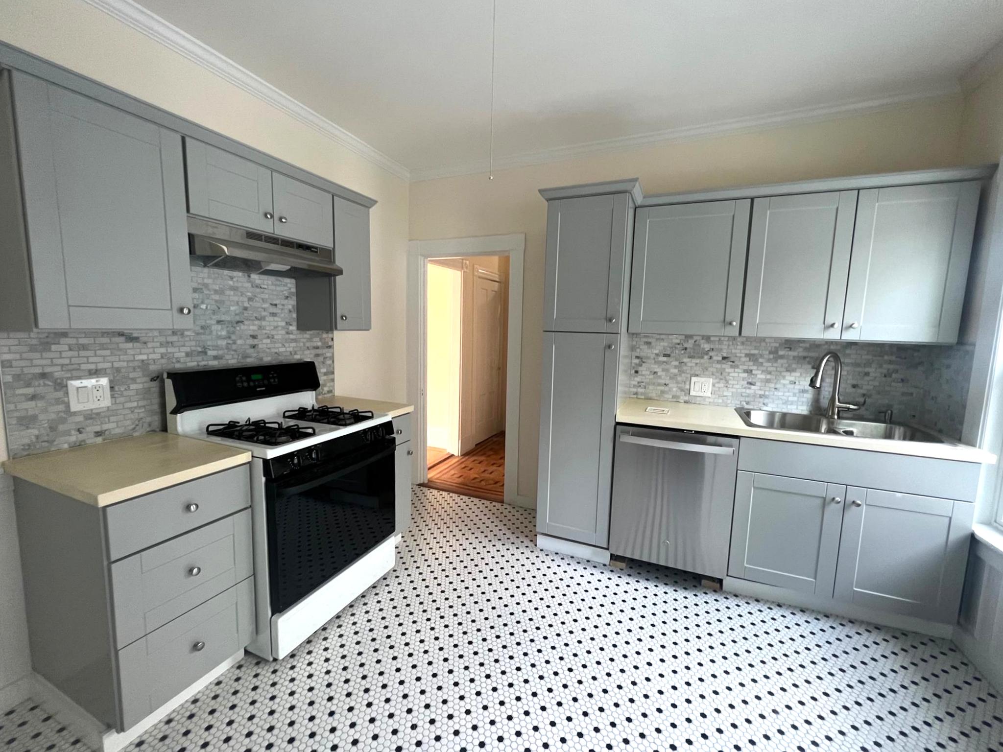 7 Stanford Ter, Porter Square