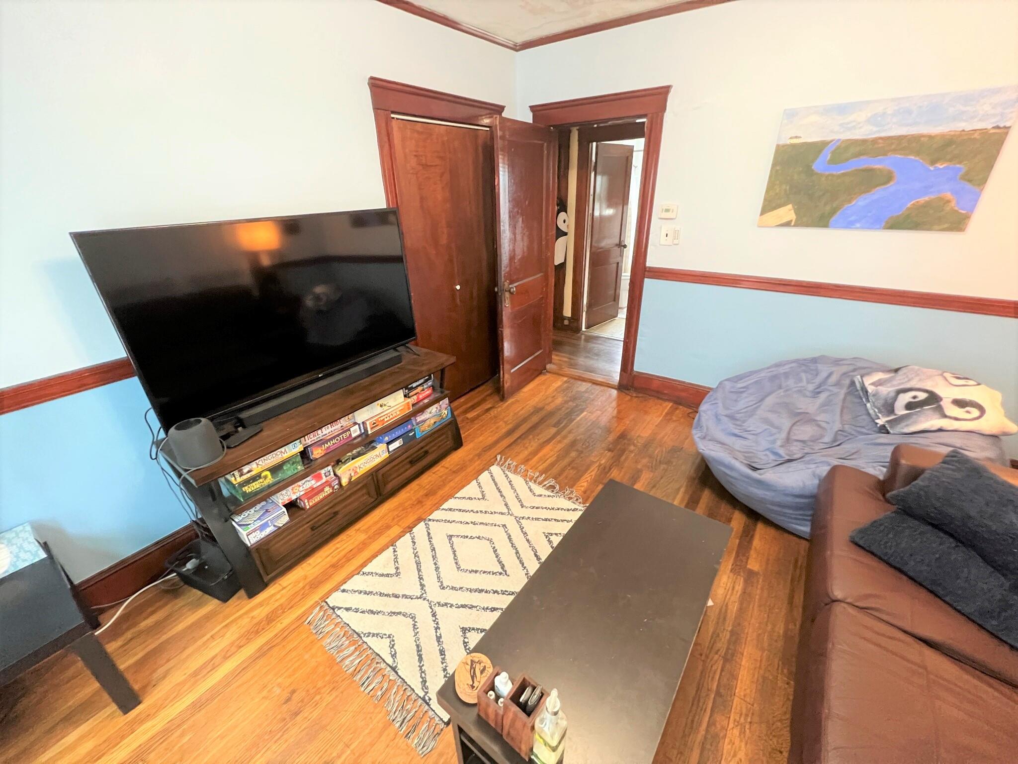 18 Silvey Pl, Porter Square