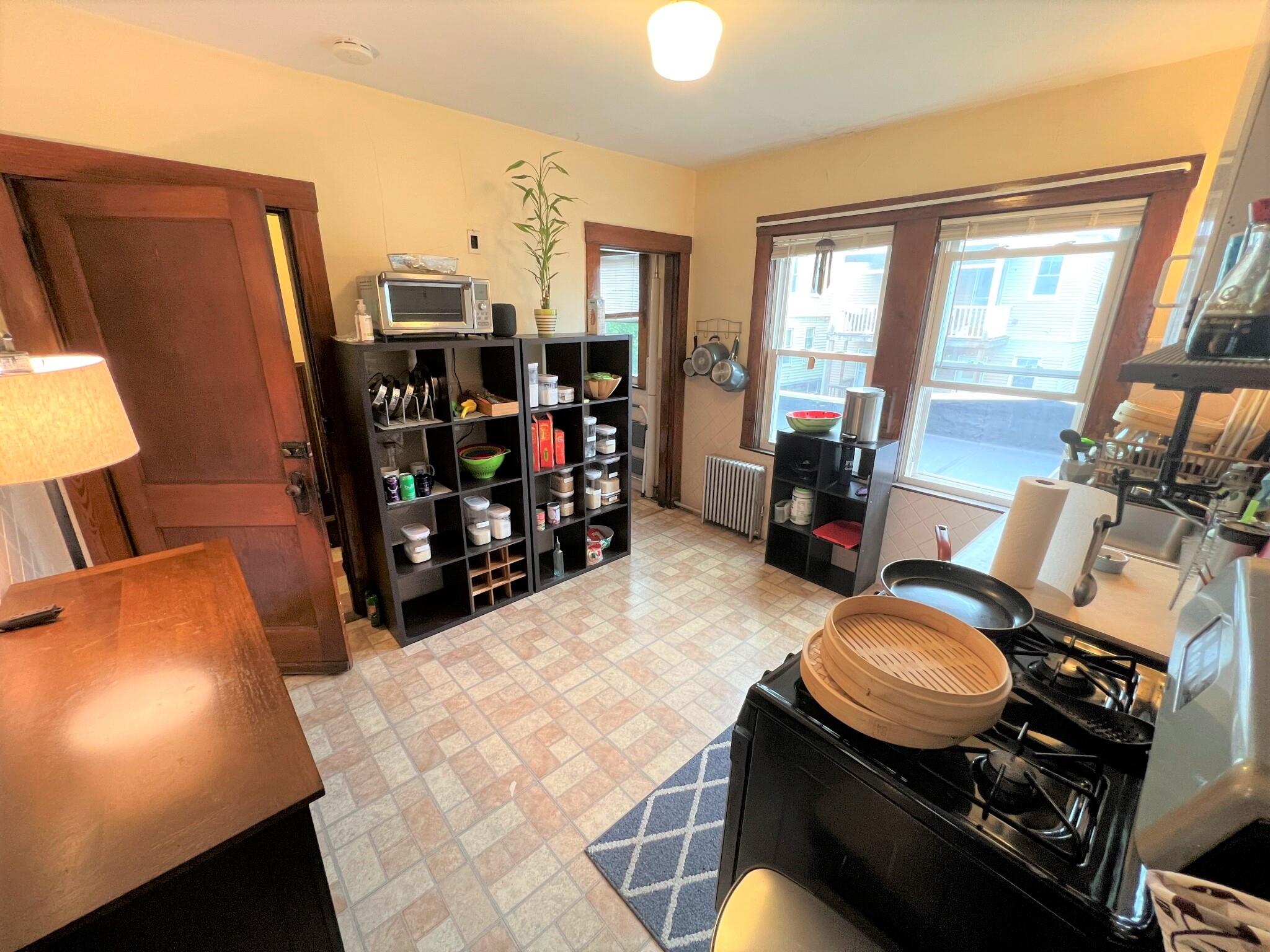 18 Silvey Pl, Porter Square