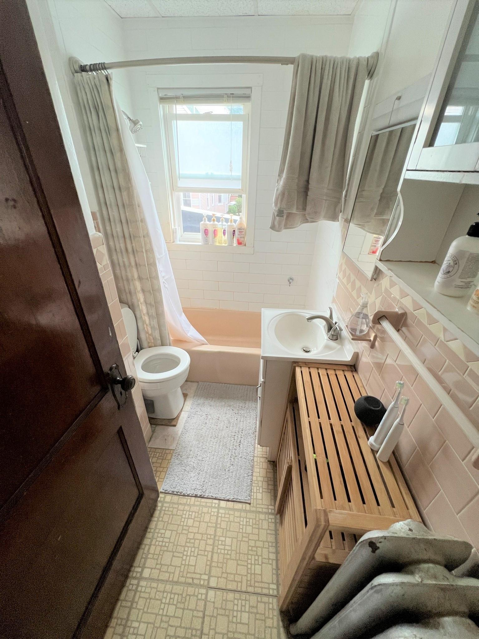 18 Silvey Pl, Porter Square