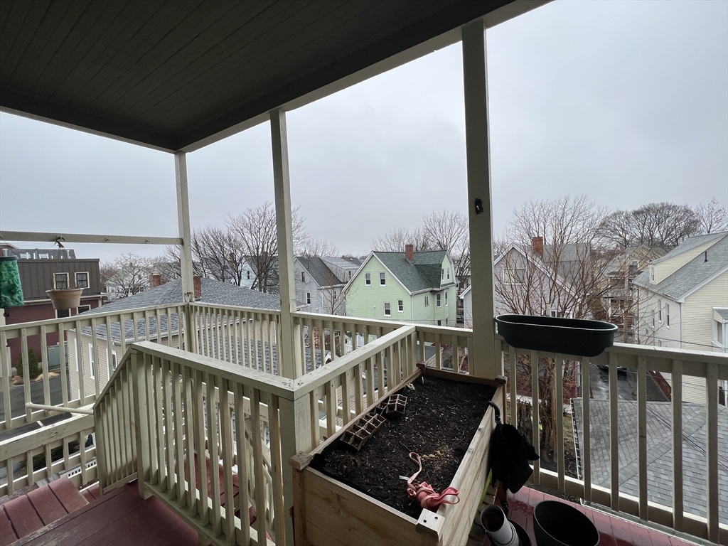 307 Highland Ave, Powder House Square