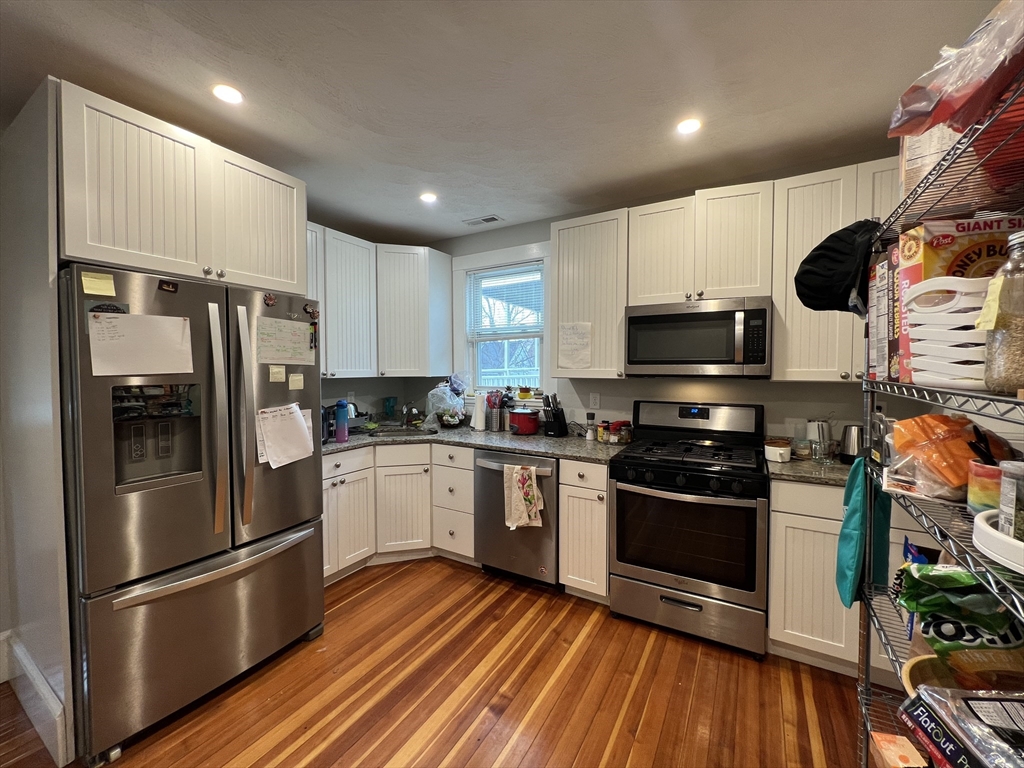 307 Highland Ave, Powder House Square