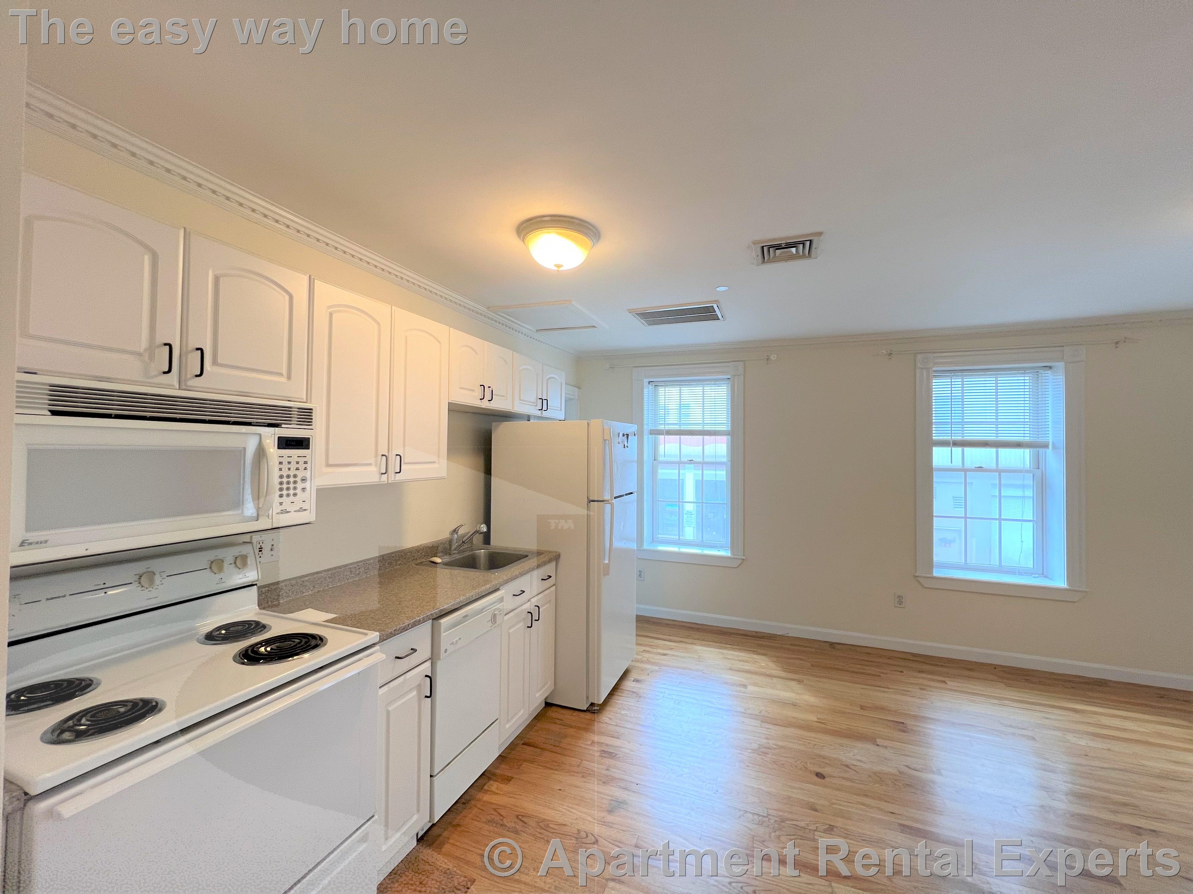 8 Bishop Allen, Central Square