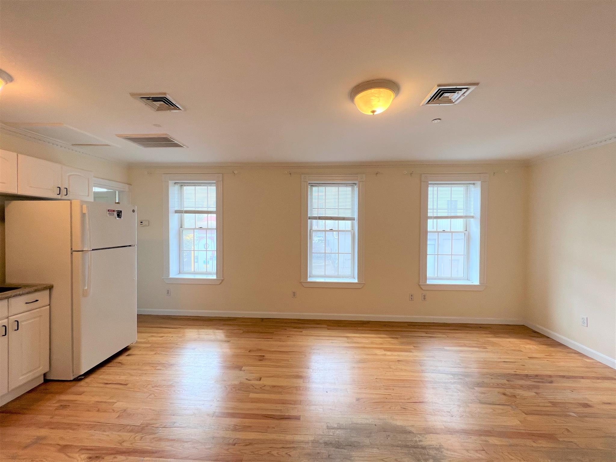 8 Bishop Richard Allen Dr, Central Square