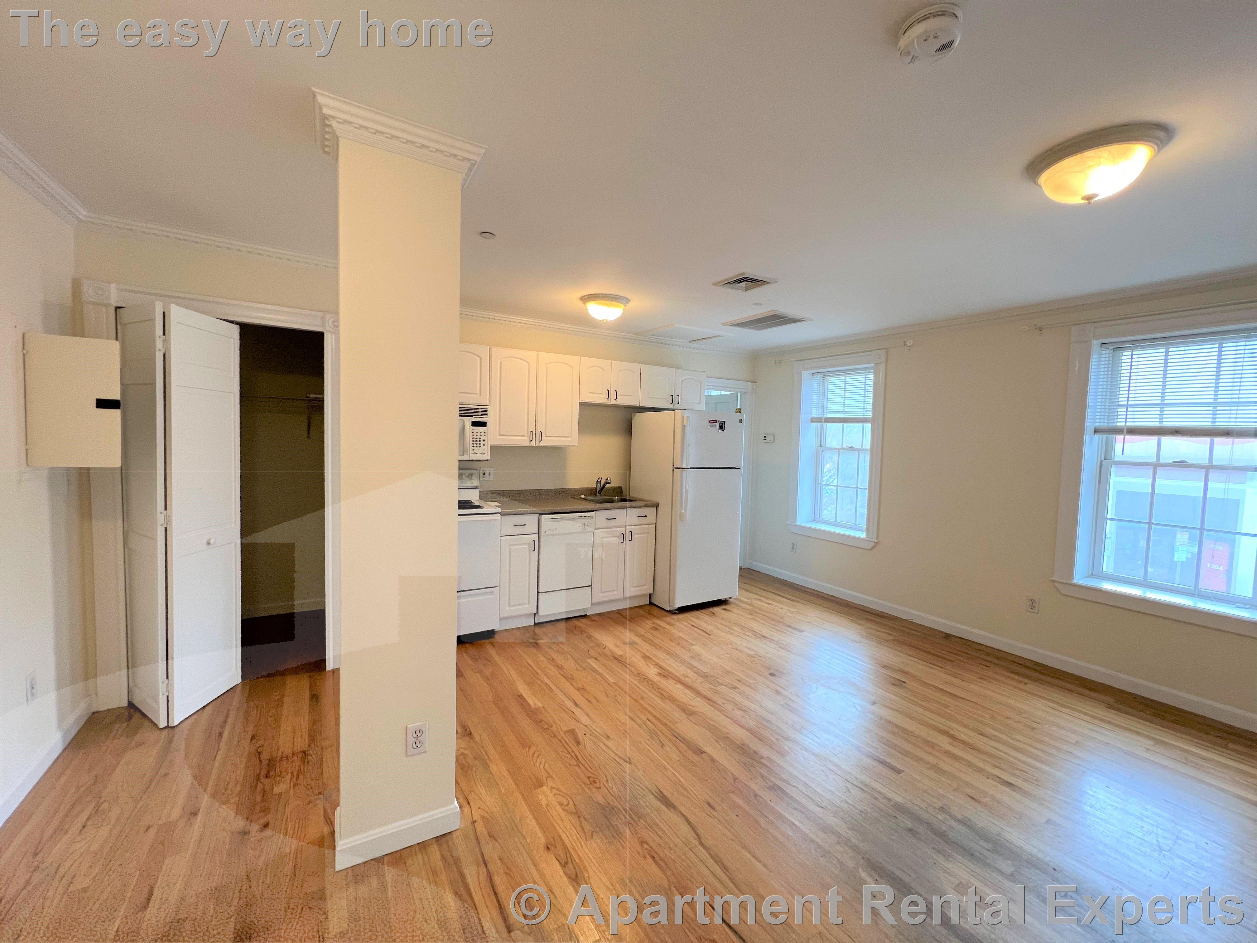 8 Bishop Allen, Central Square