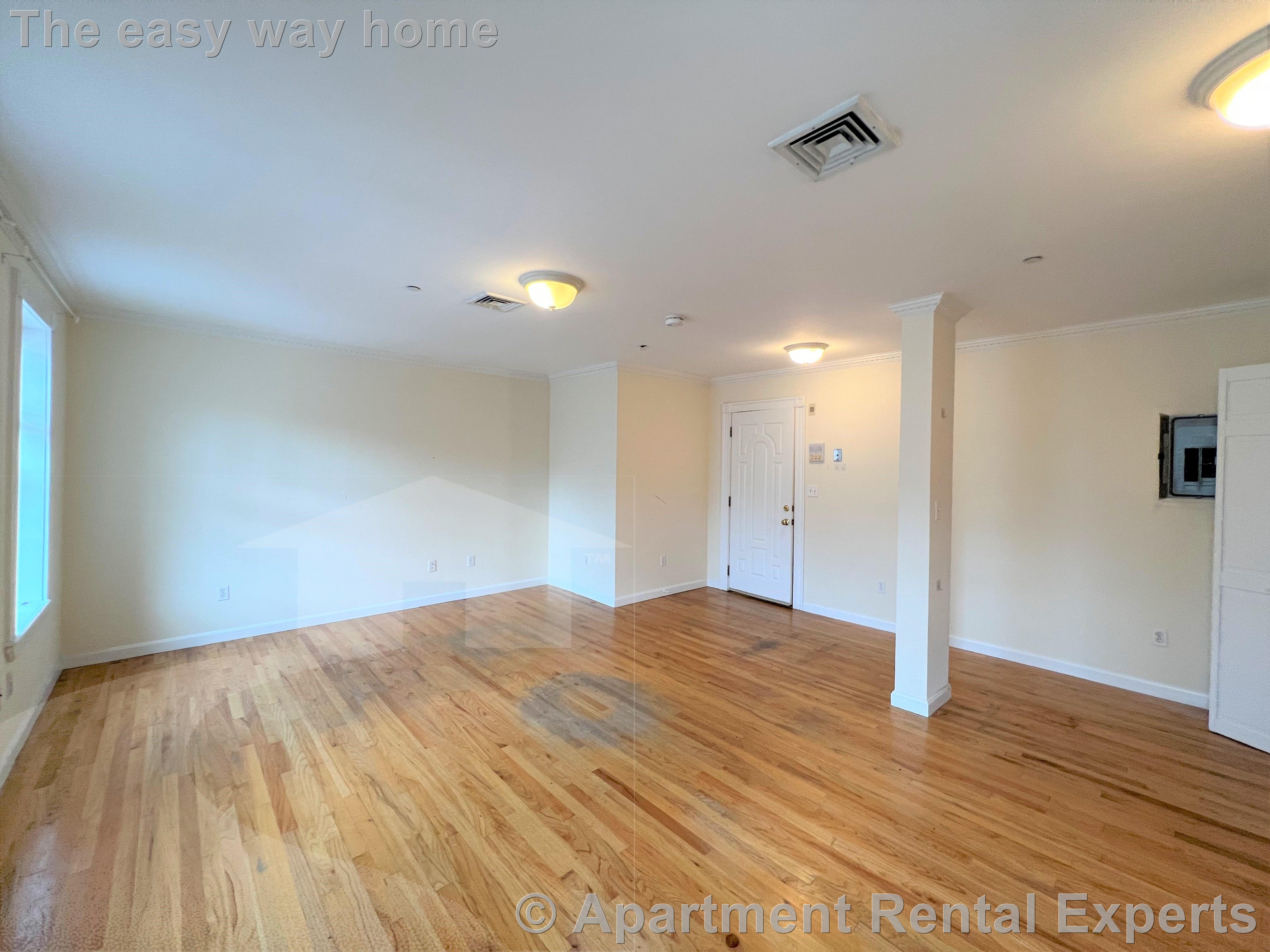 8 Bishop Allen, Central Square