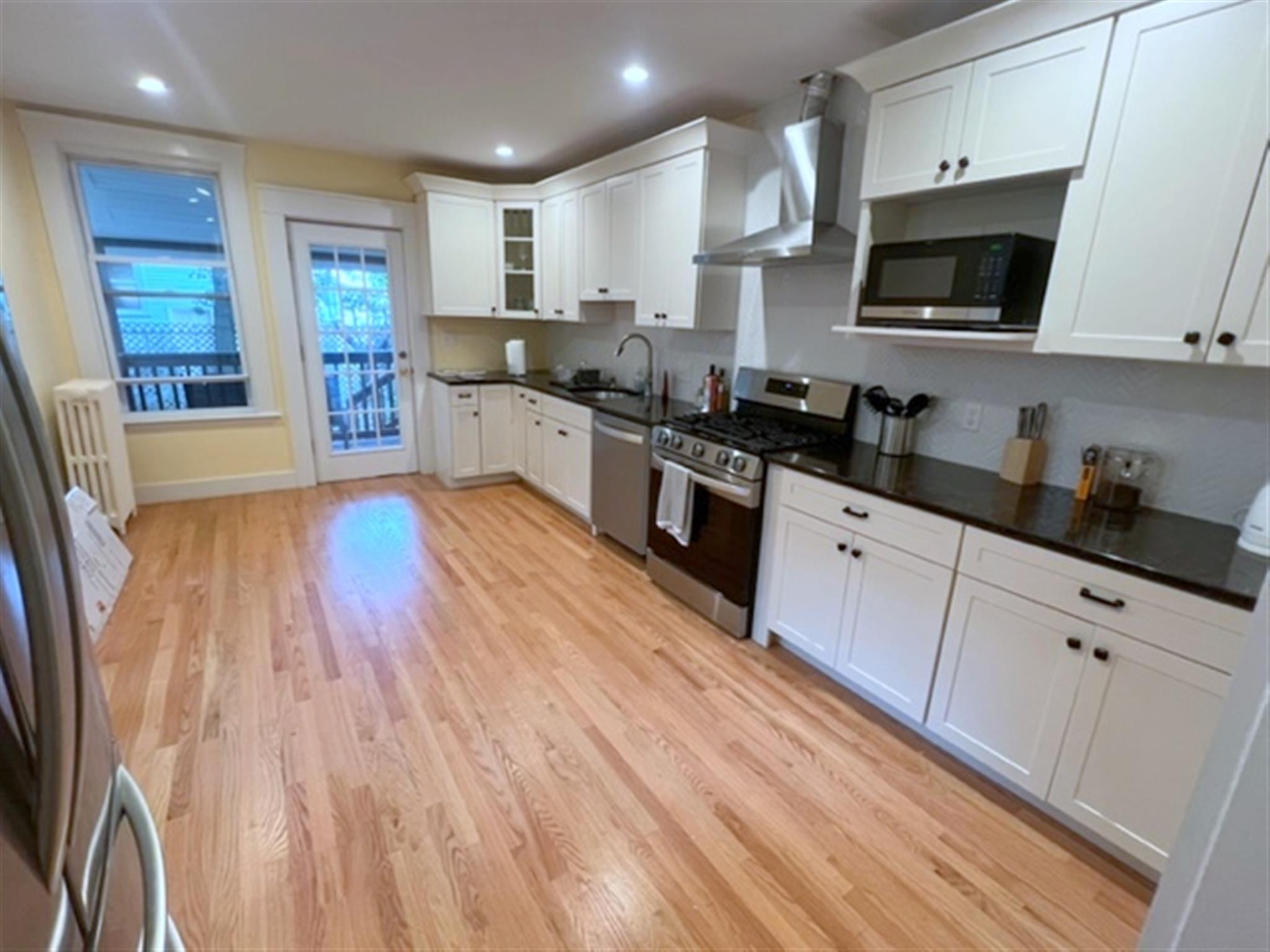 26 Houghton St, Inman Square