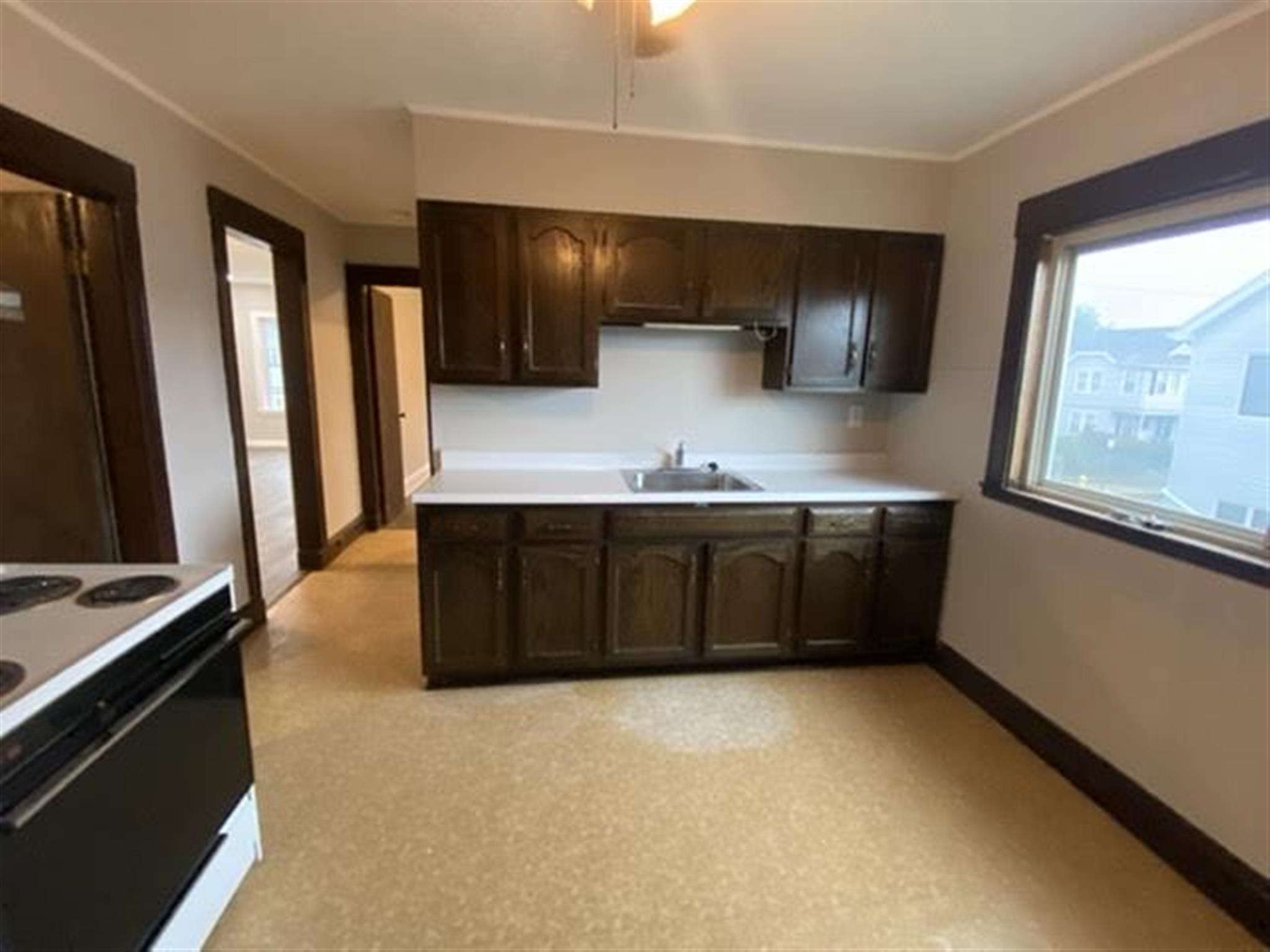 11 Goldsmith Ave, Medford