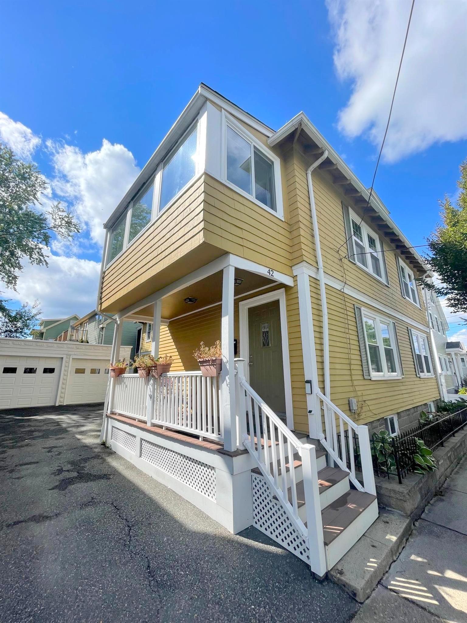 42 Ware St, Teele Square