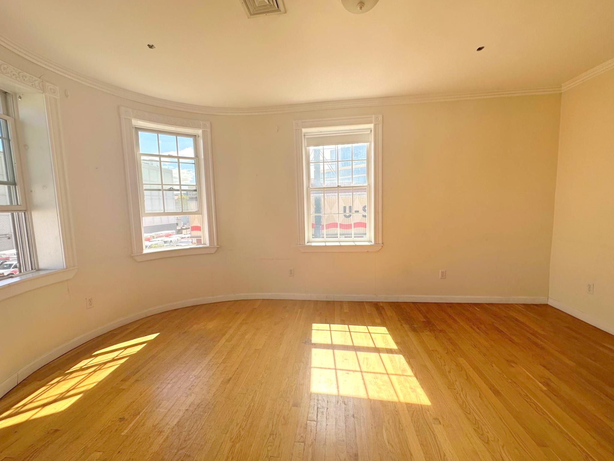 8 Bishop Richard Allen Dr, Central Square