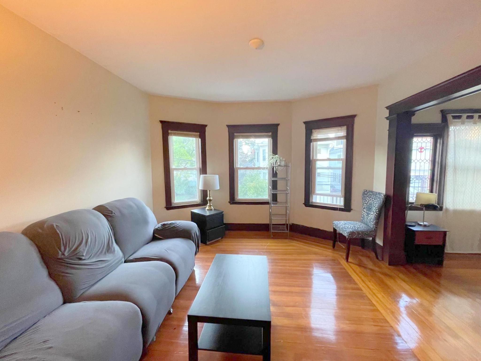 19 Lovell St, Teele Square