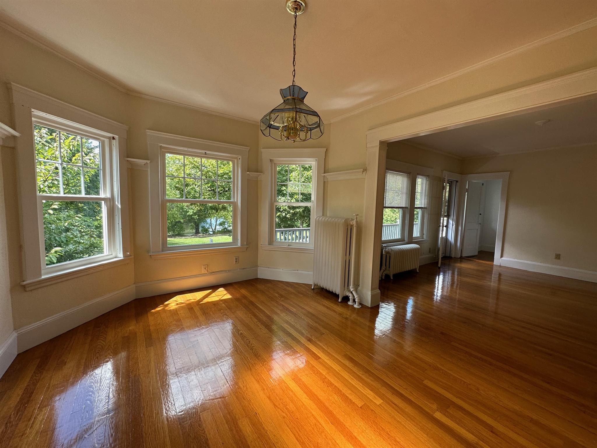 1516 Mystic Valley Pkwy, Medford