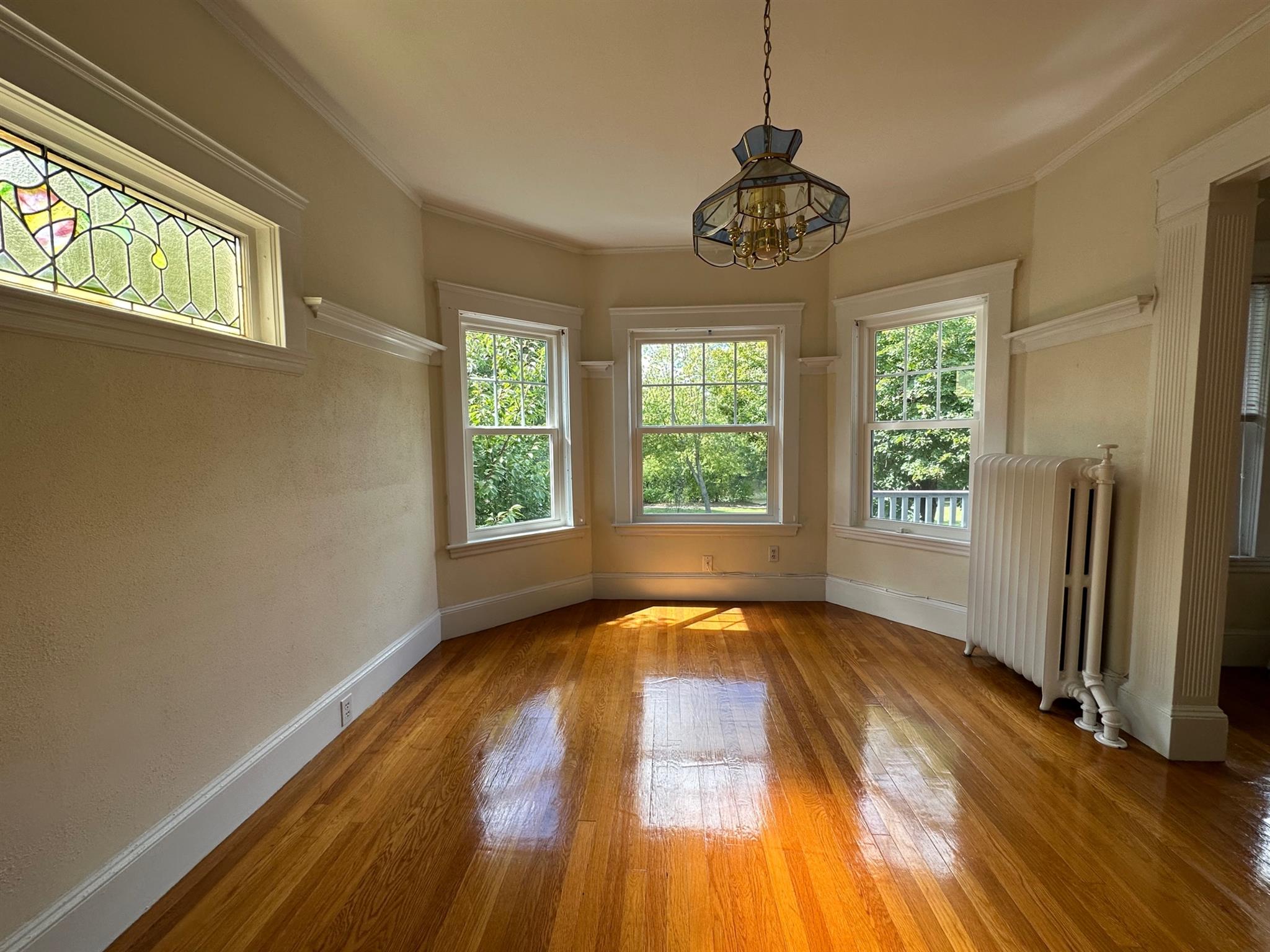 1516 Mystic Valley Pkwy, Medford