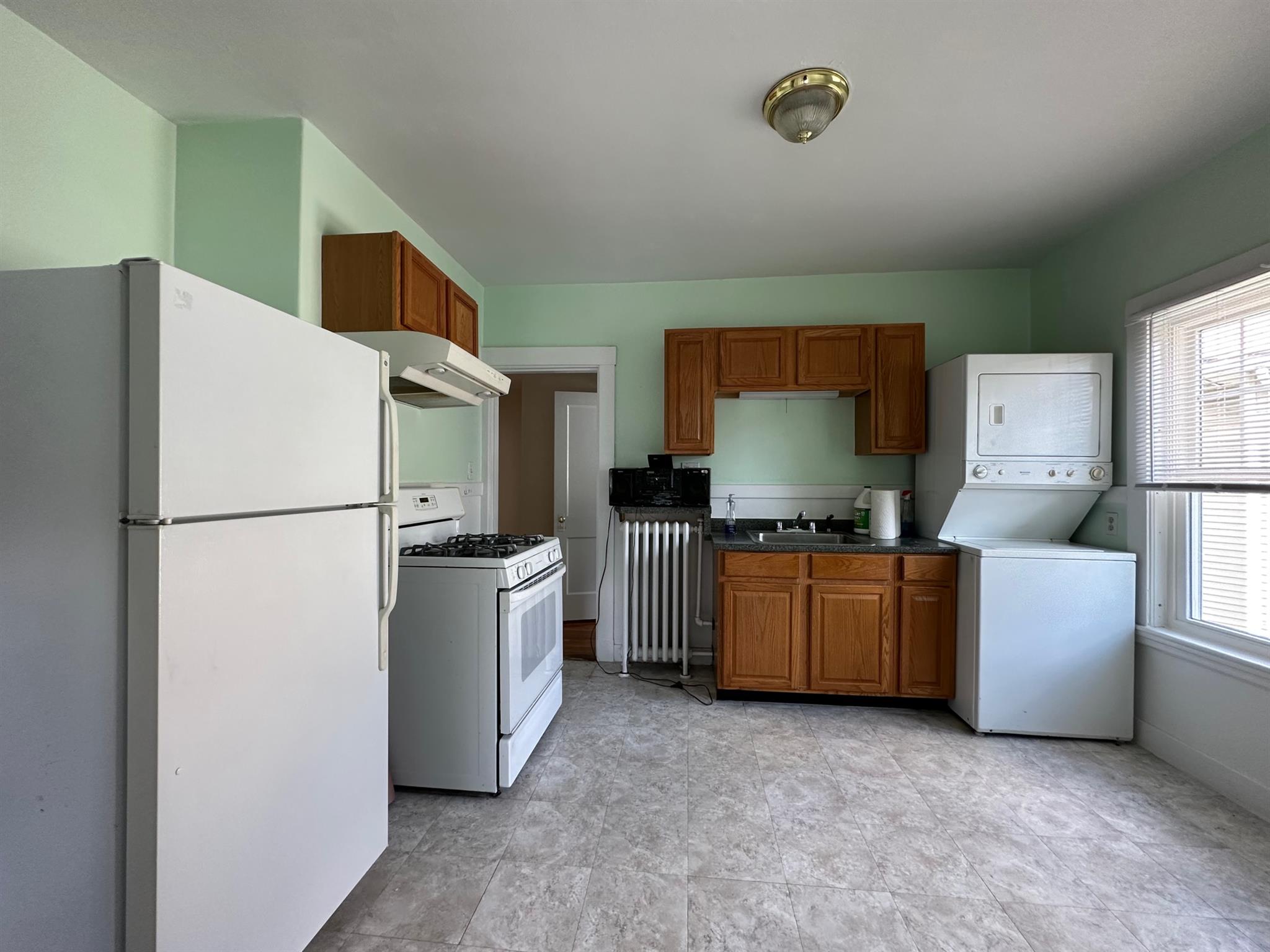 1516 Mystic Valley Pkwy, Medford