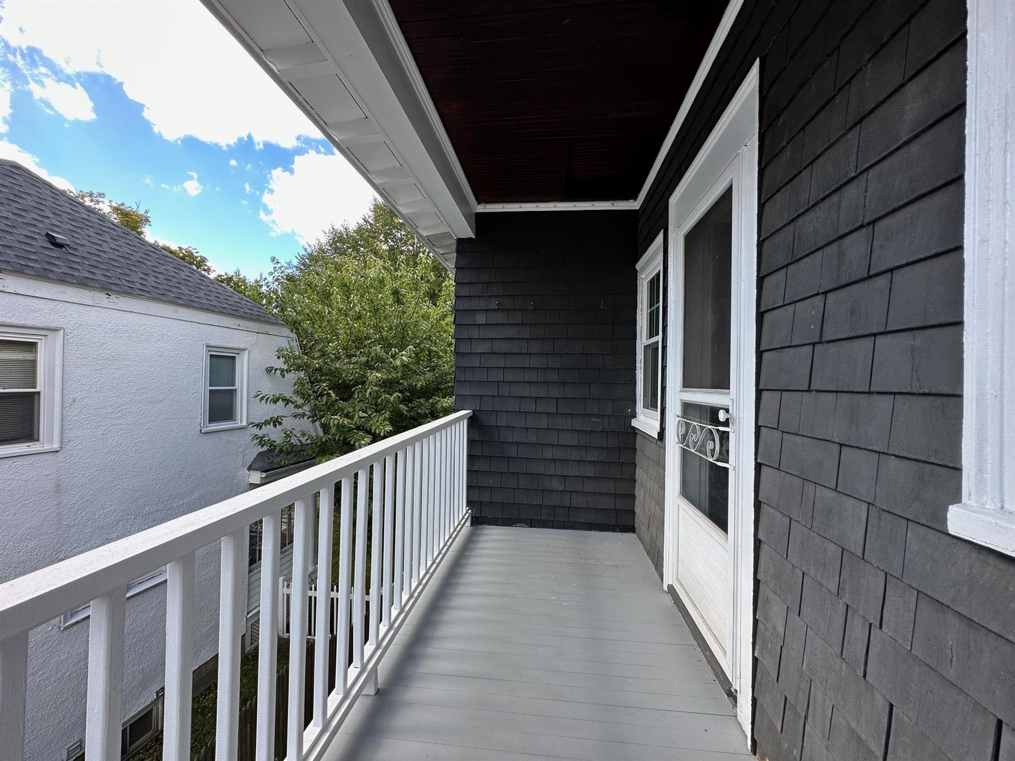 1516 Mystic Valley Pkwy, Medford