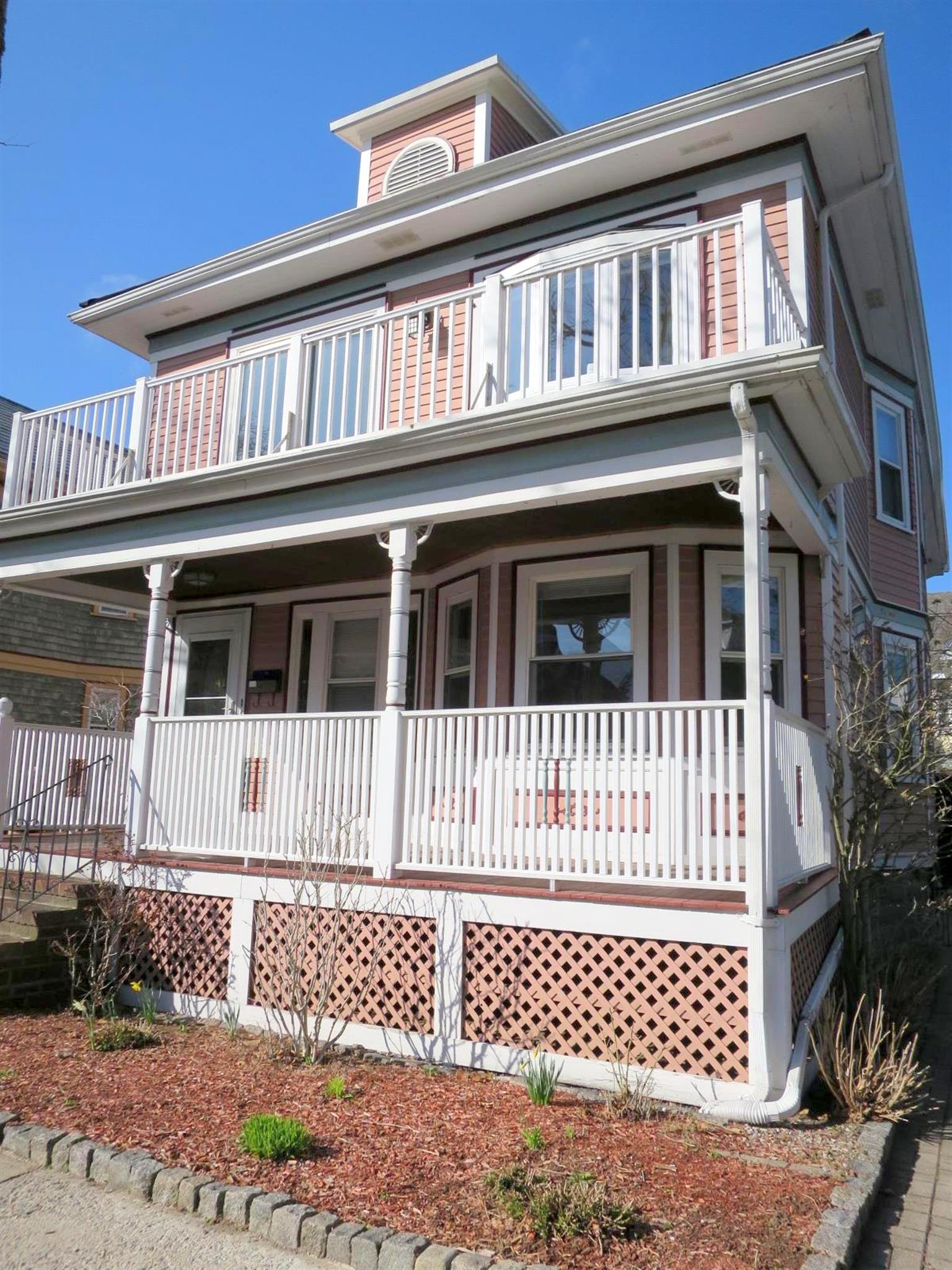 41 Walker St, Davis Square