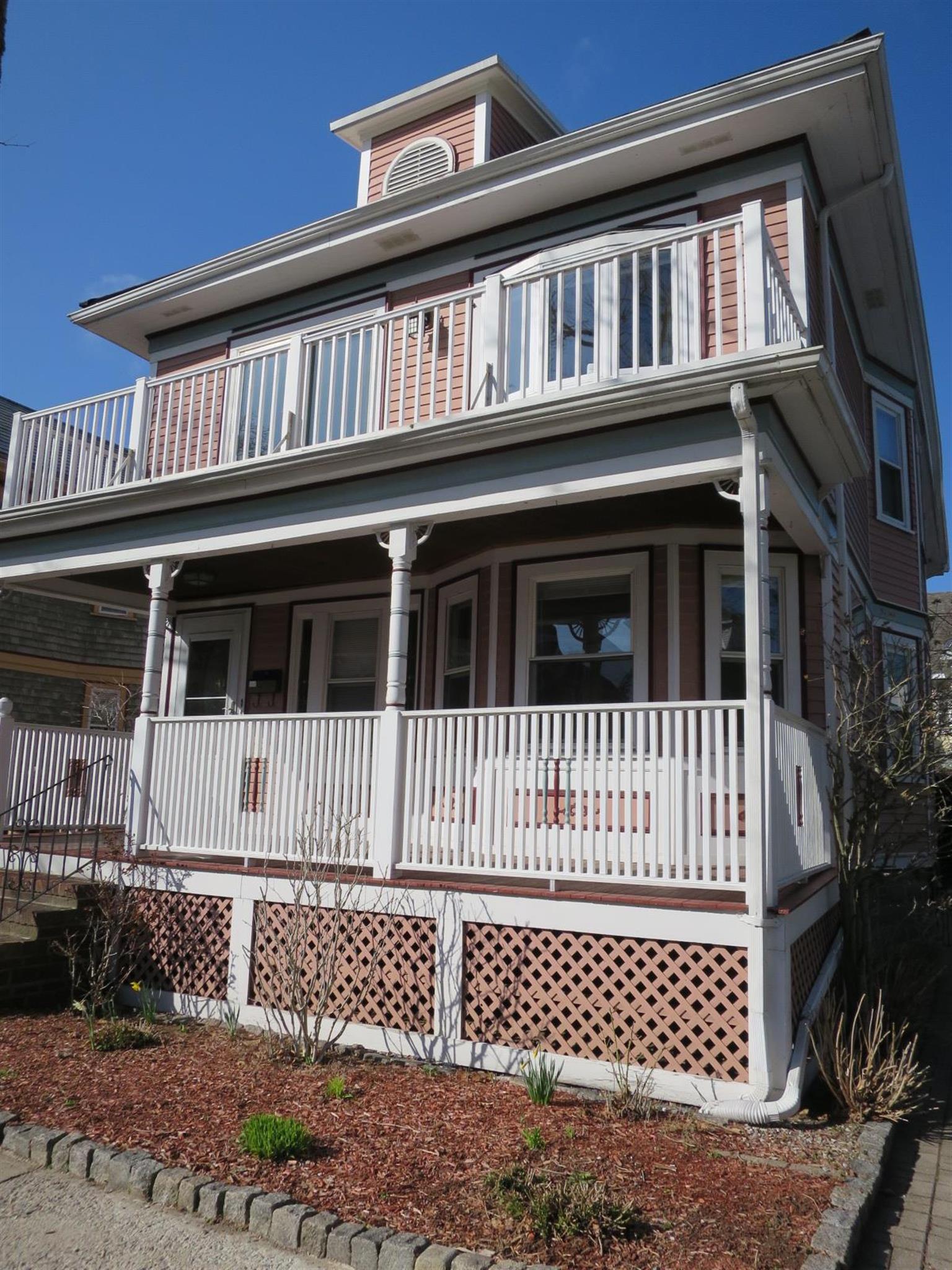 41 Walker St, Davis Square