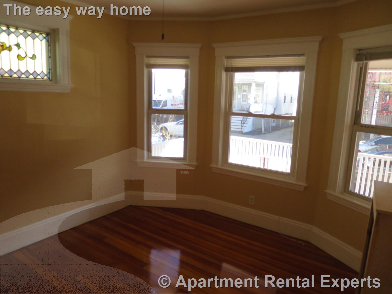 41 Walker St, Davis Square