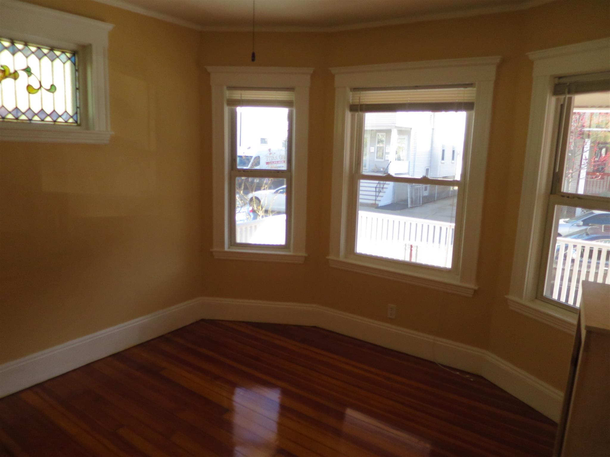 41 Walker St, Davis Square