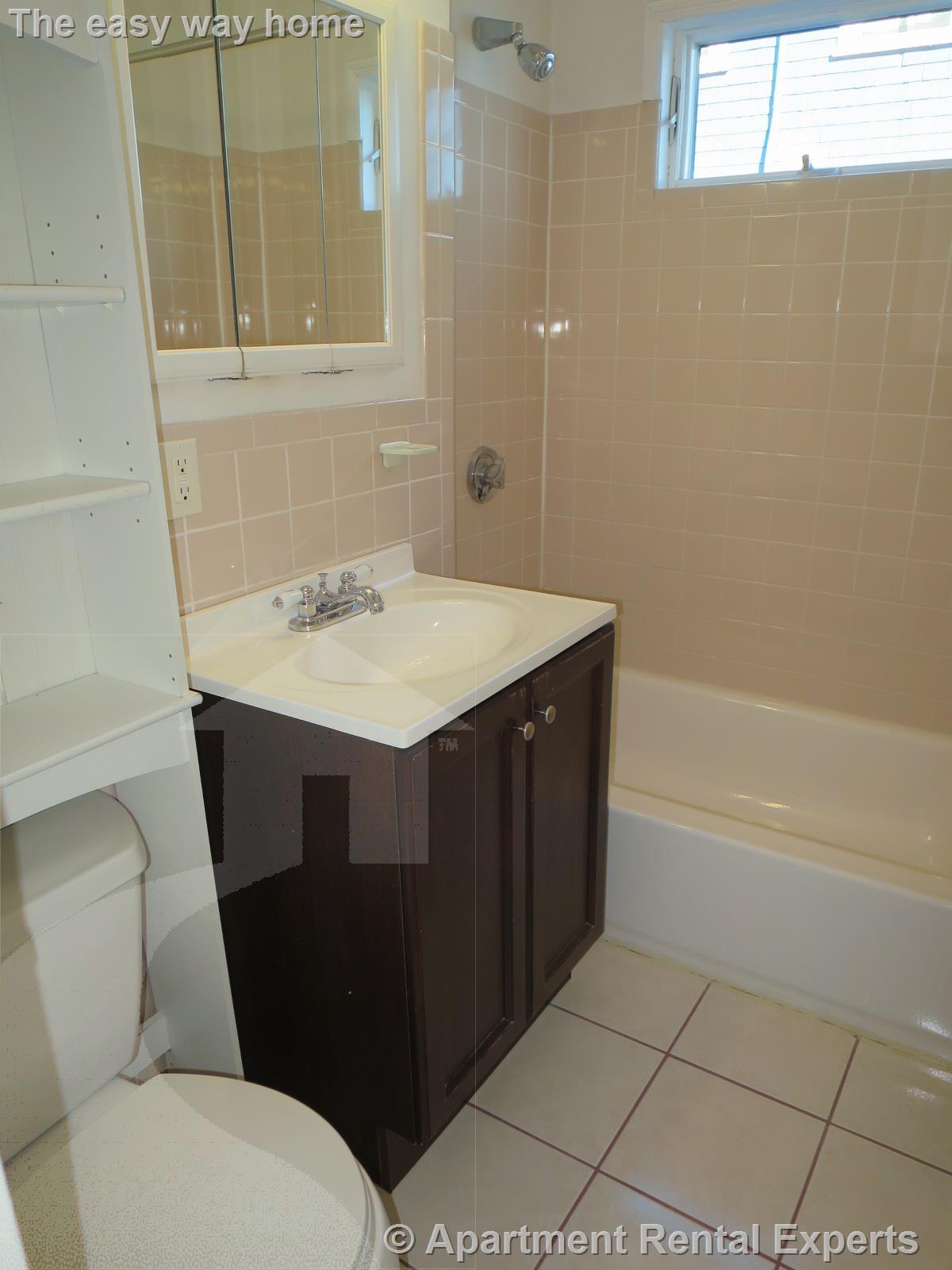 41 Walker St, Davis Square