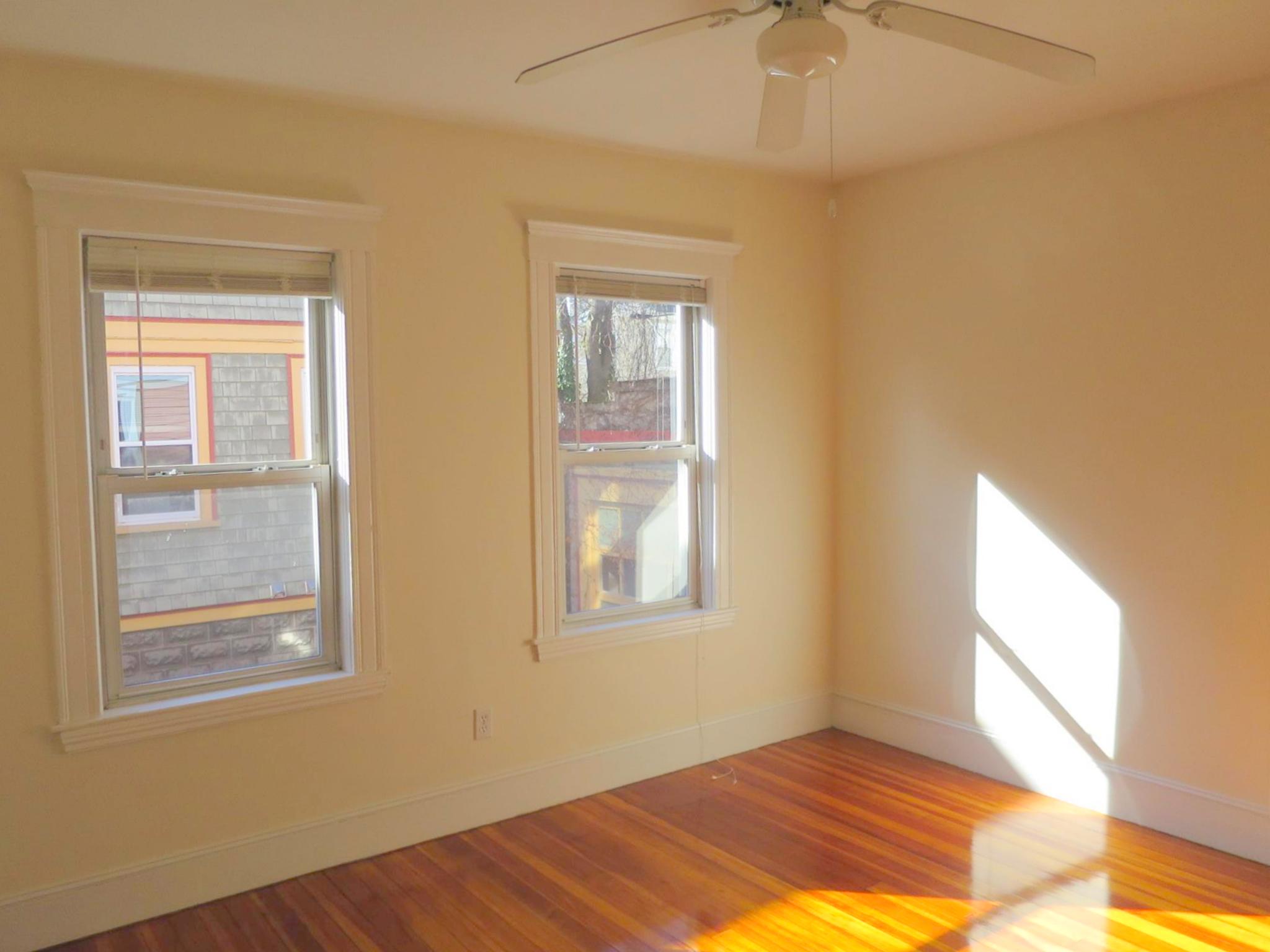 41 Walker St, Davis Square