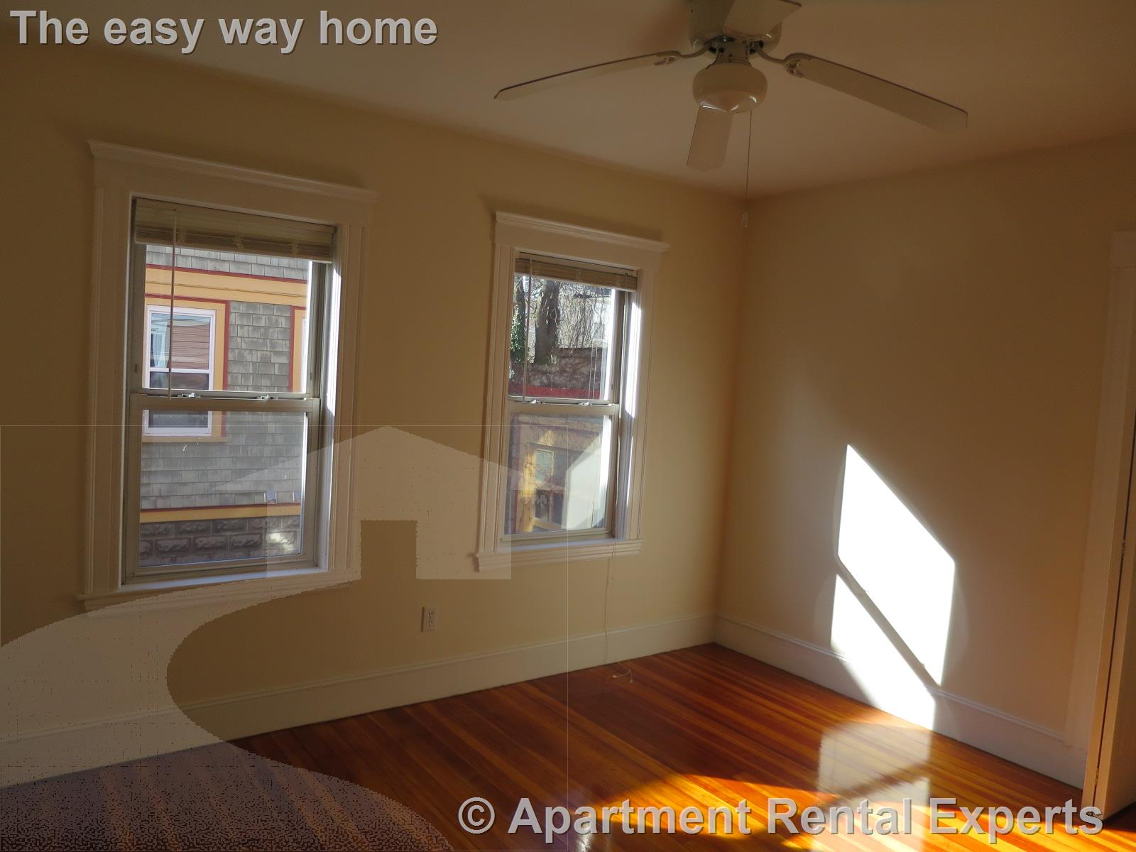 41 Walker St, Davis Square