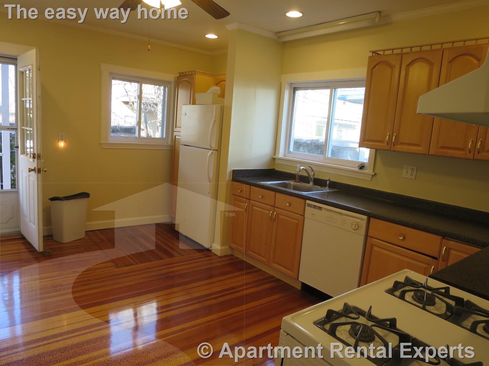 41 Walker St, Davis Square