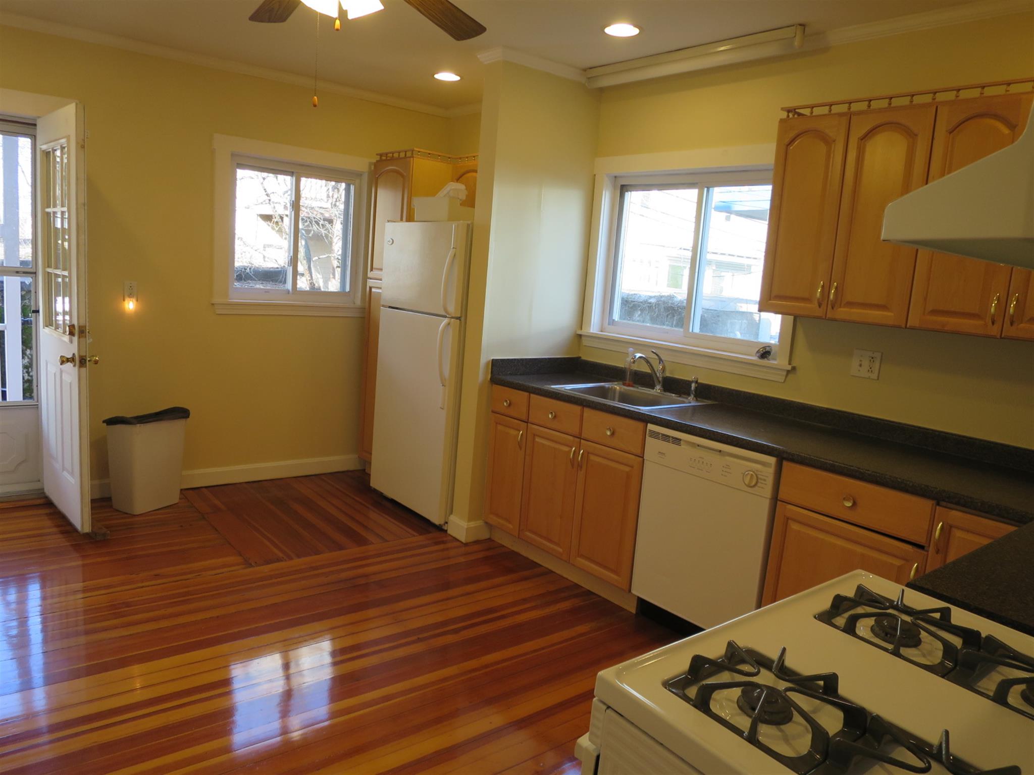 41 Walker St, Davis Square