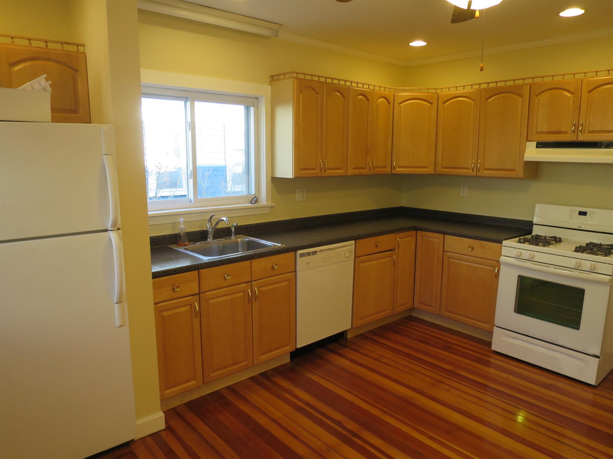 41 Walker St, Davis Square