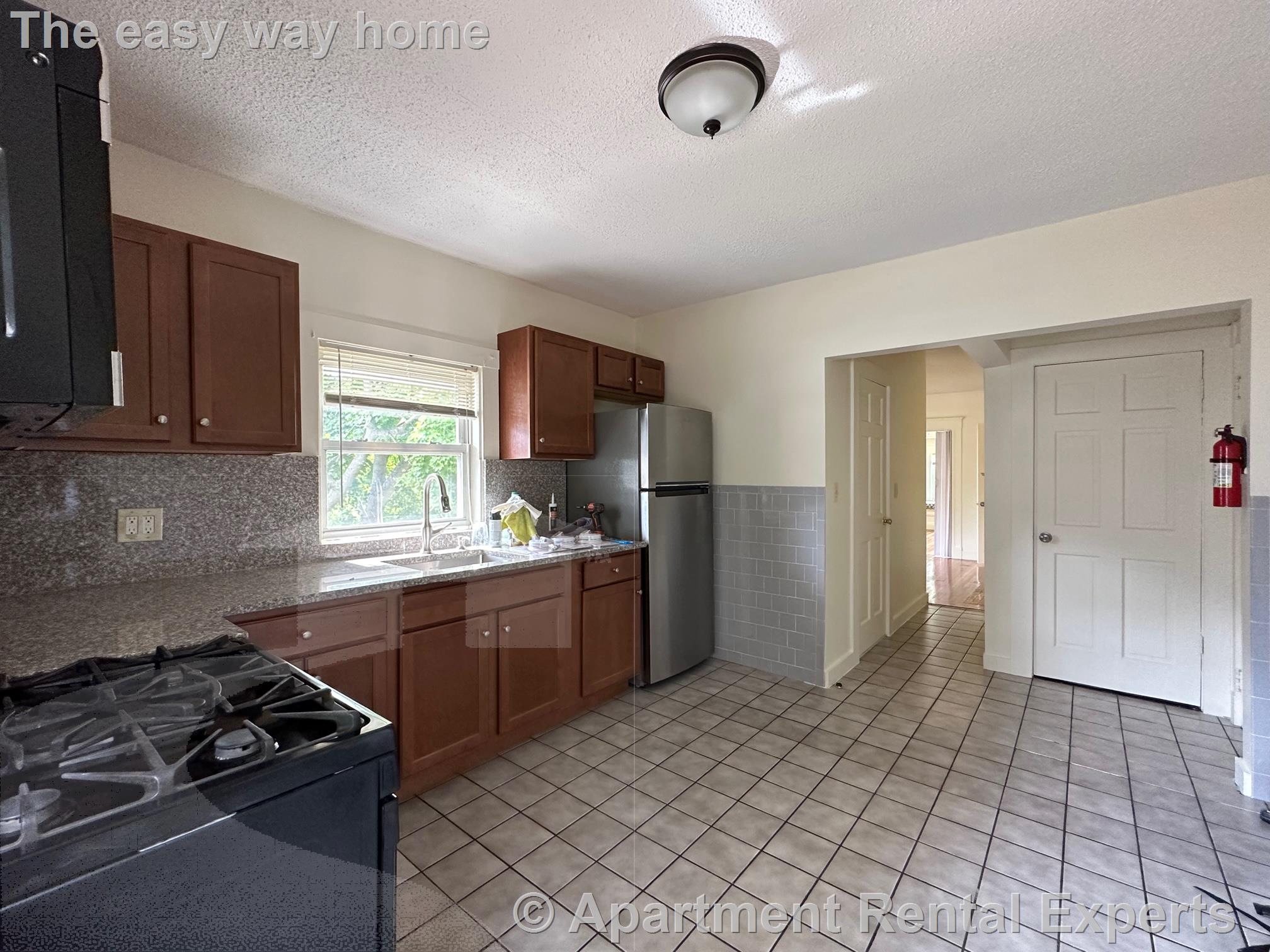 5 Adams, Winter Hill