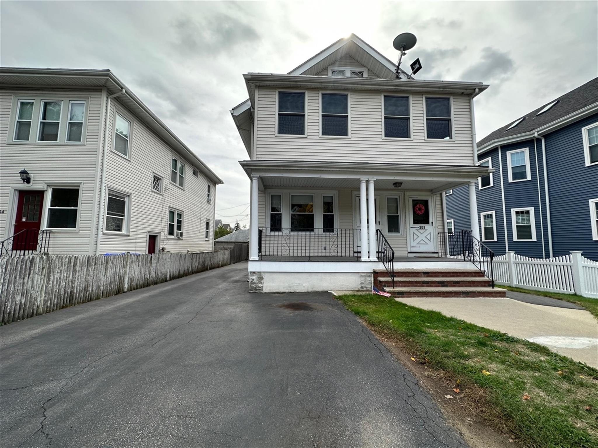 306 Fellsway, Medford