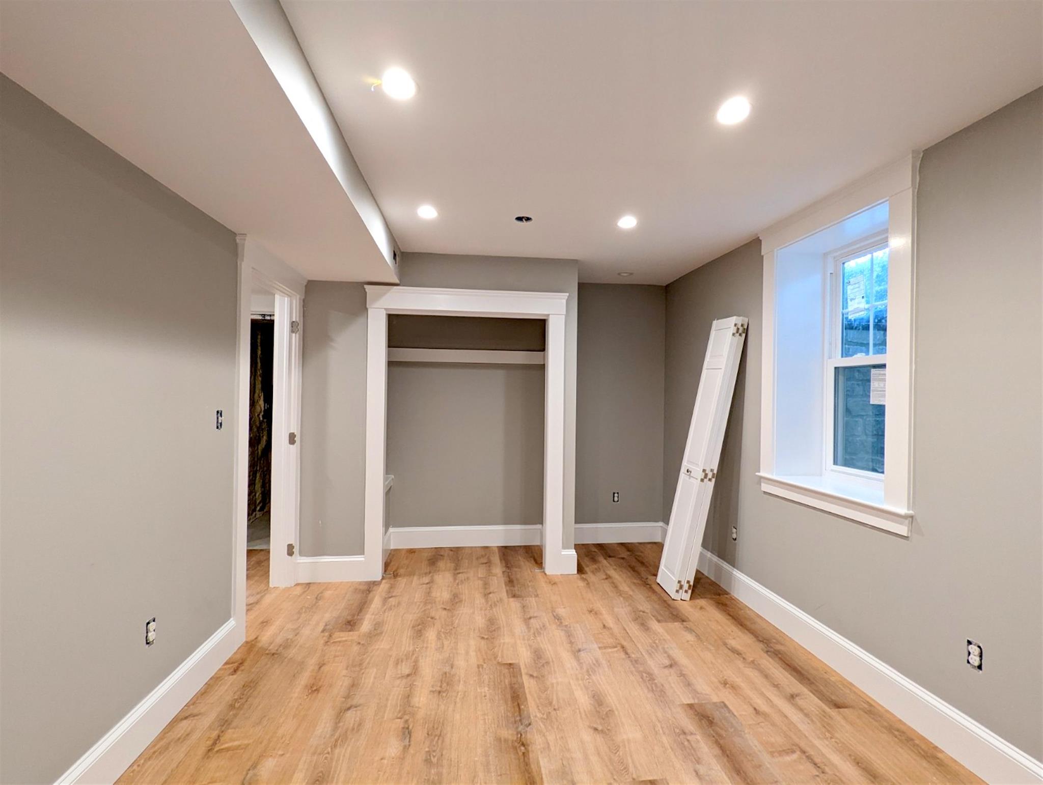 32 Brimmer St, Watertown