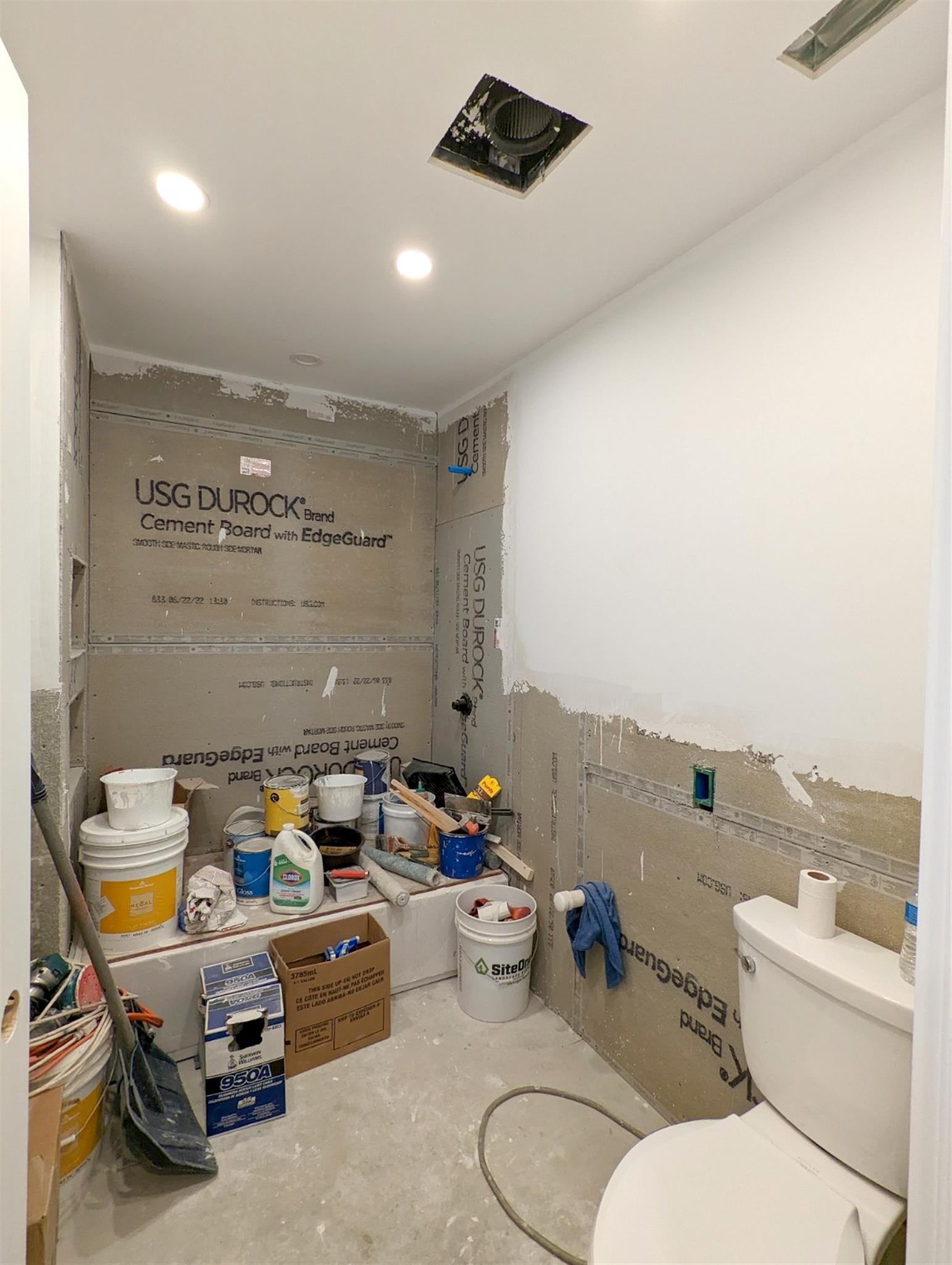 32 Brimmer St, Watertown