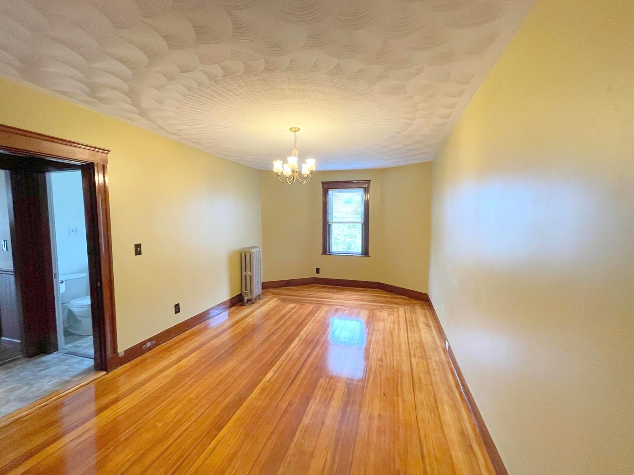 18 Fenwick St, Magoun Square