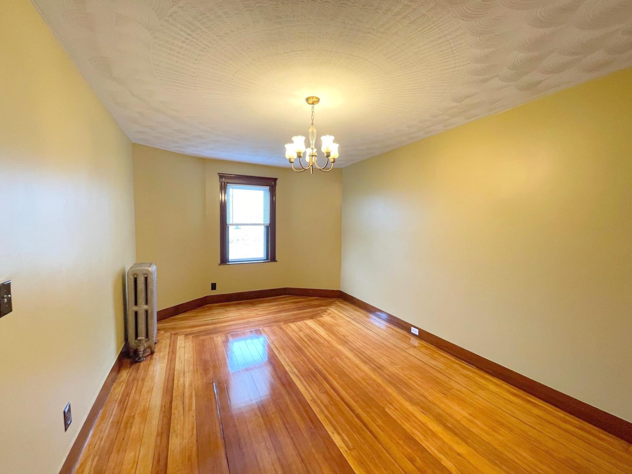 18 Fenwick St, Magoun Square