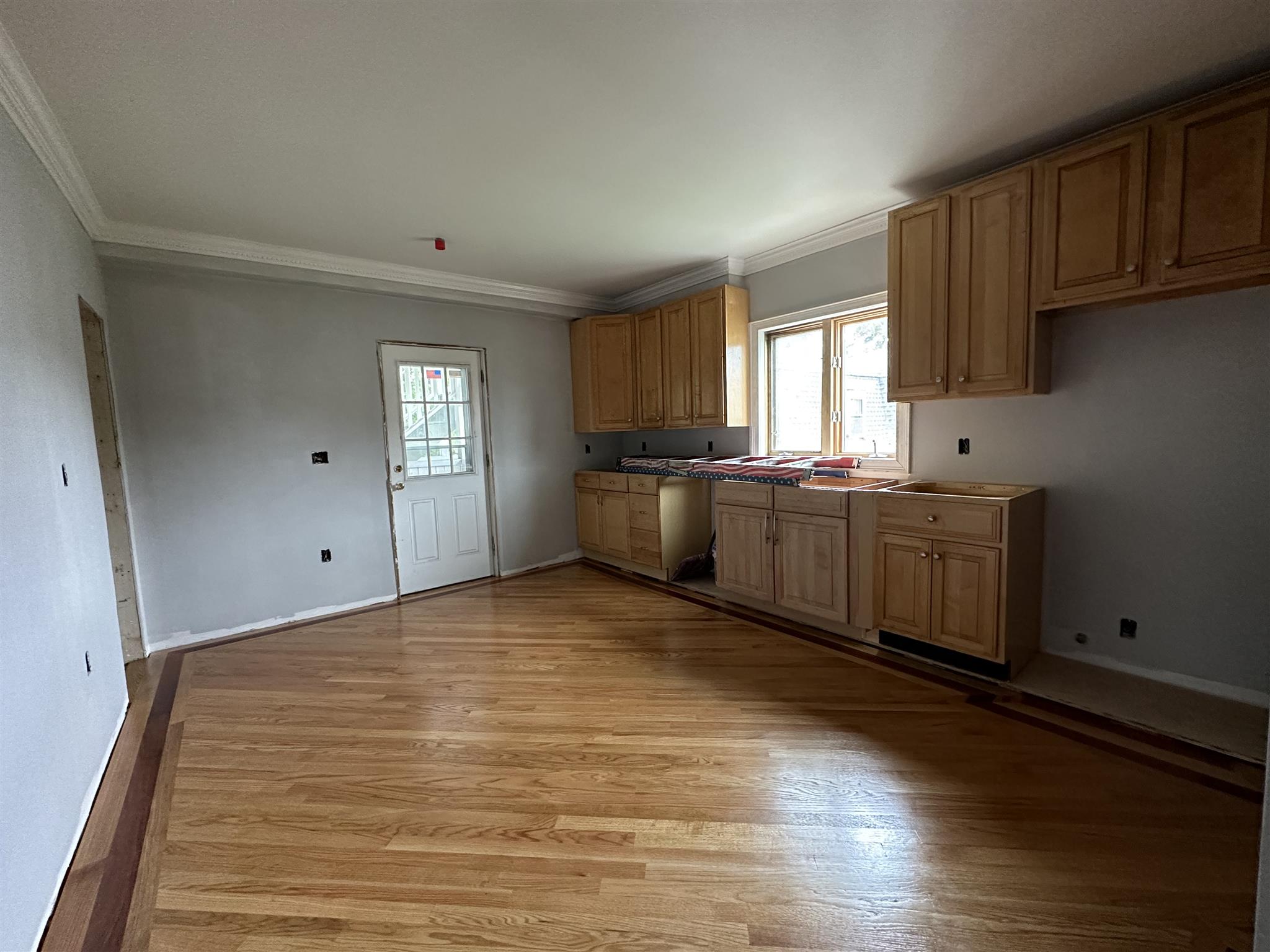 66 Dudley St, Medford